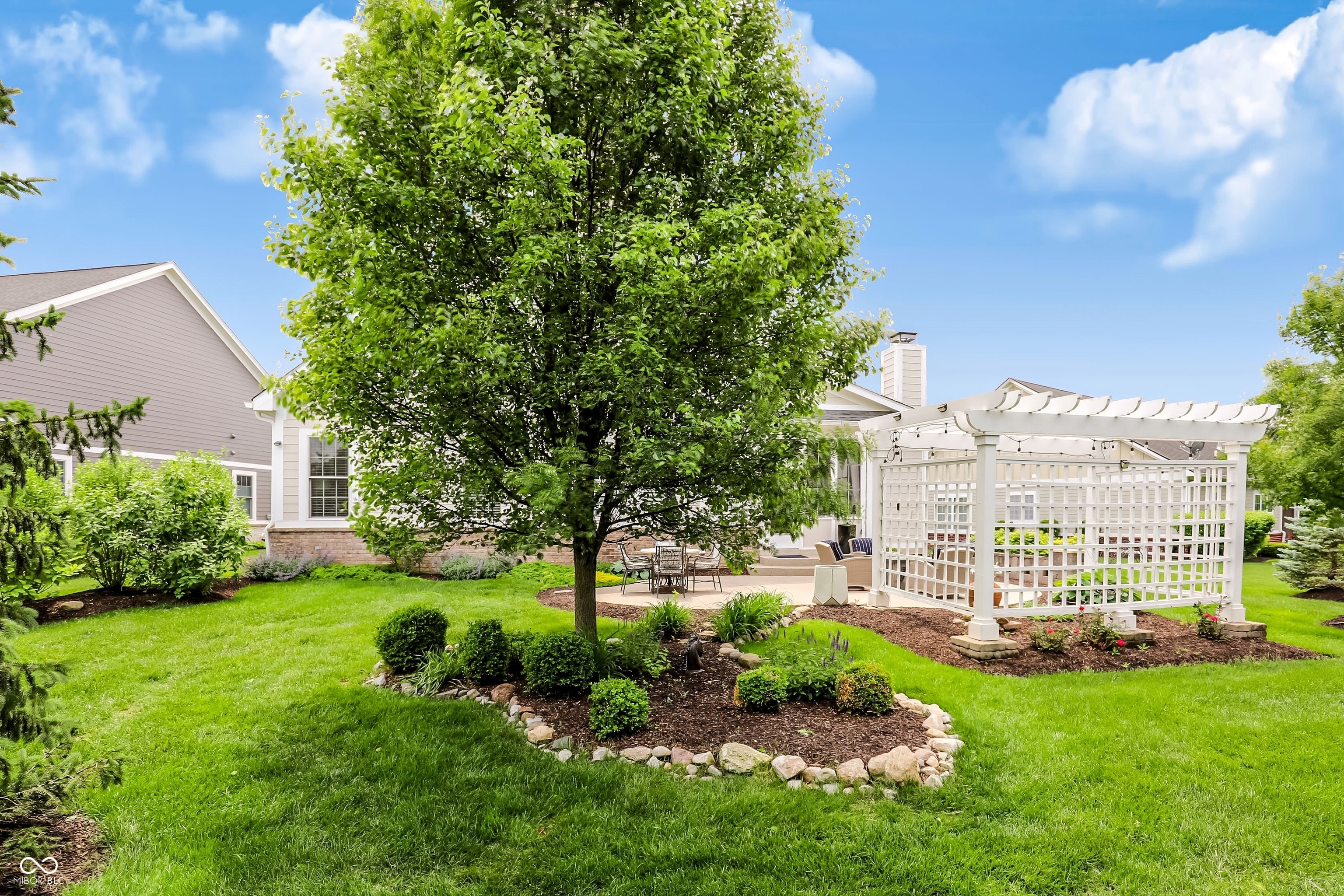 15669 Bethpage Trail