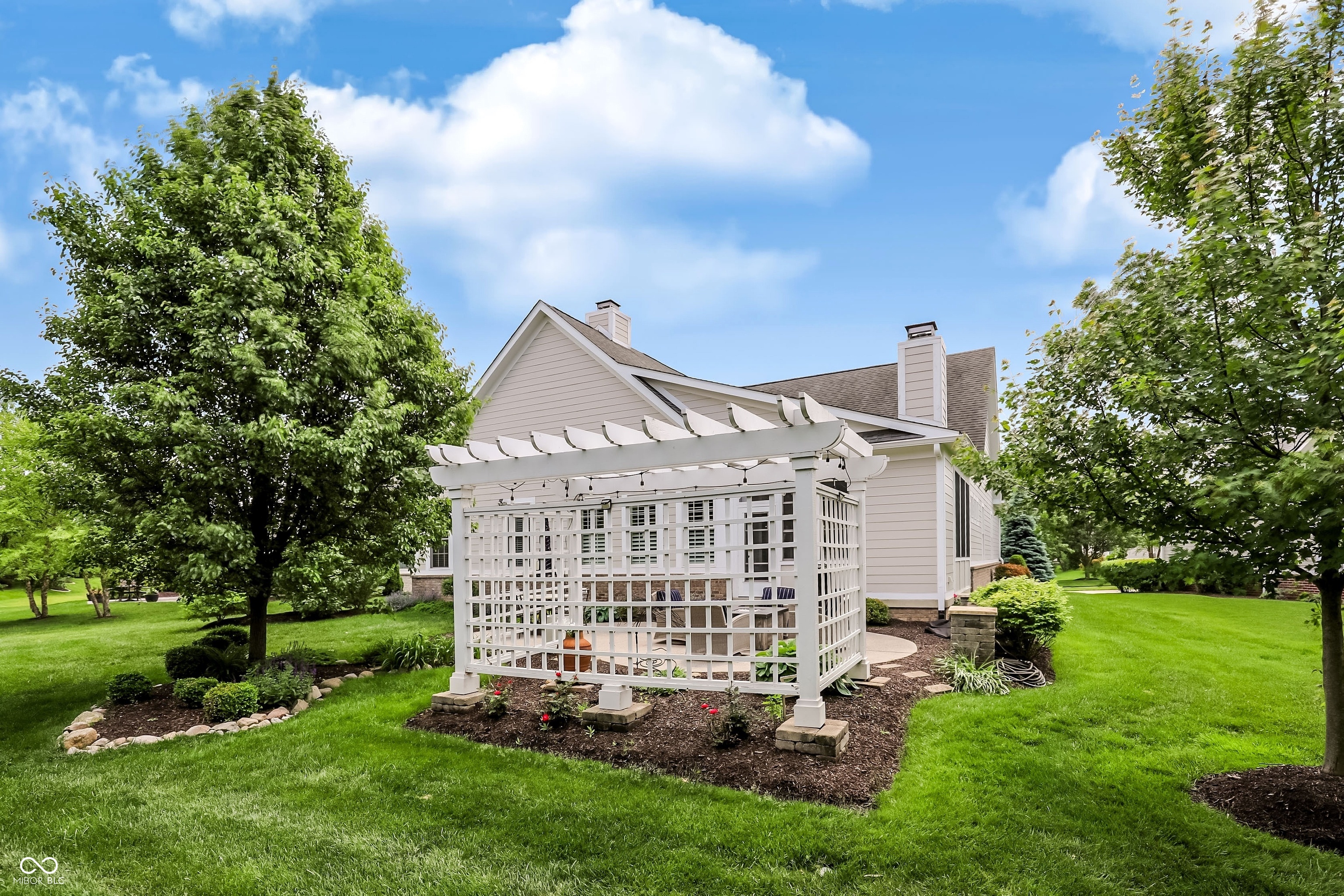 15669 Bethpage Trail