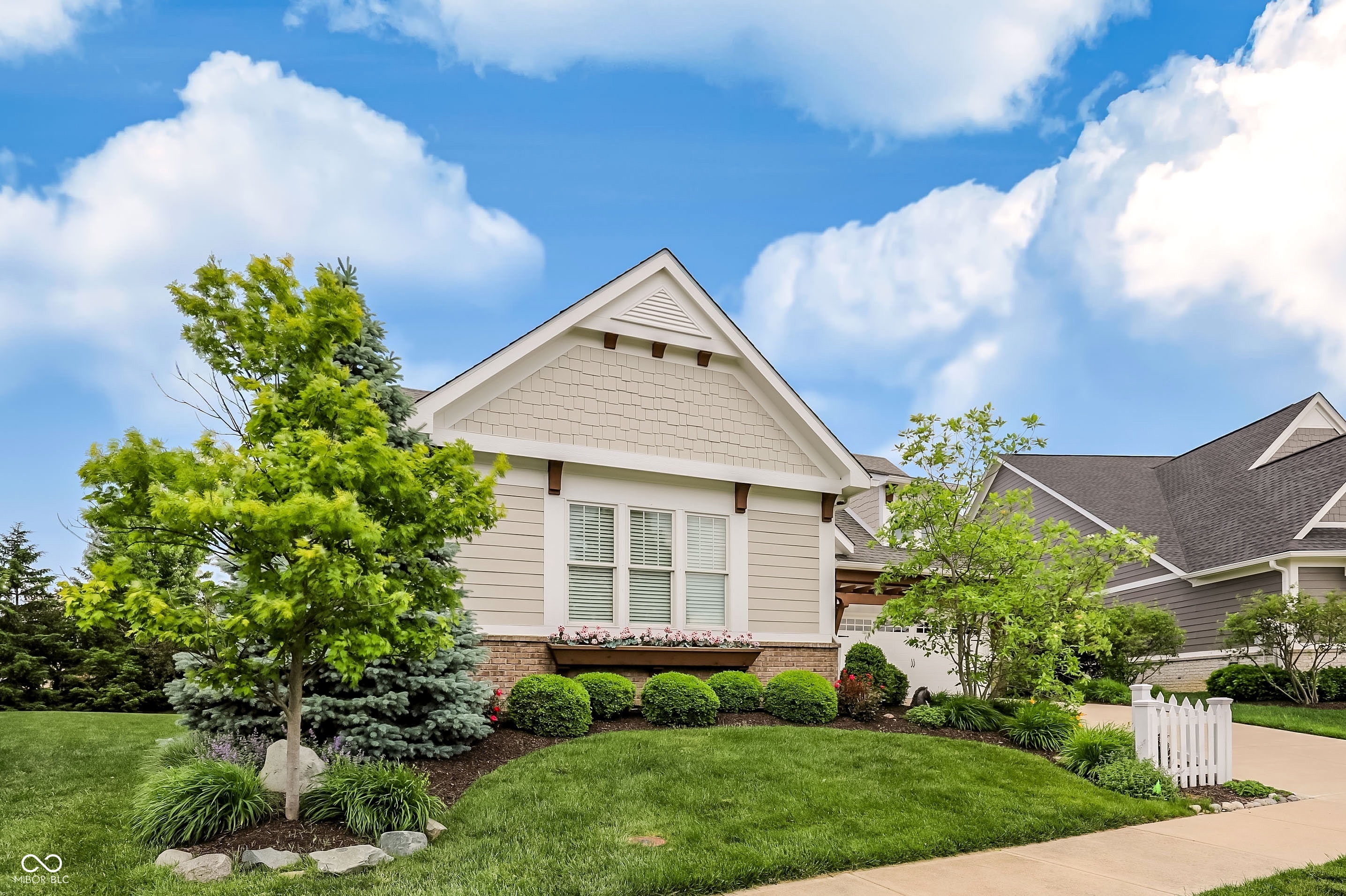 15669 Bethpage Trail