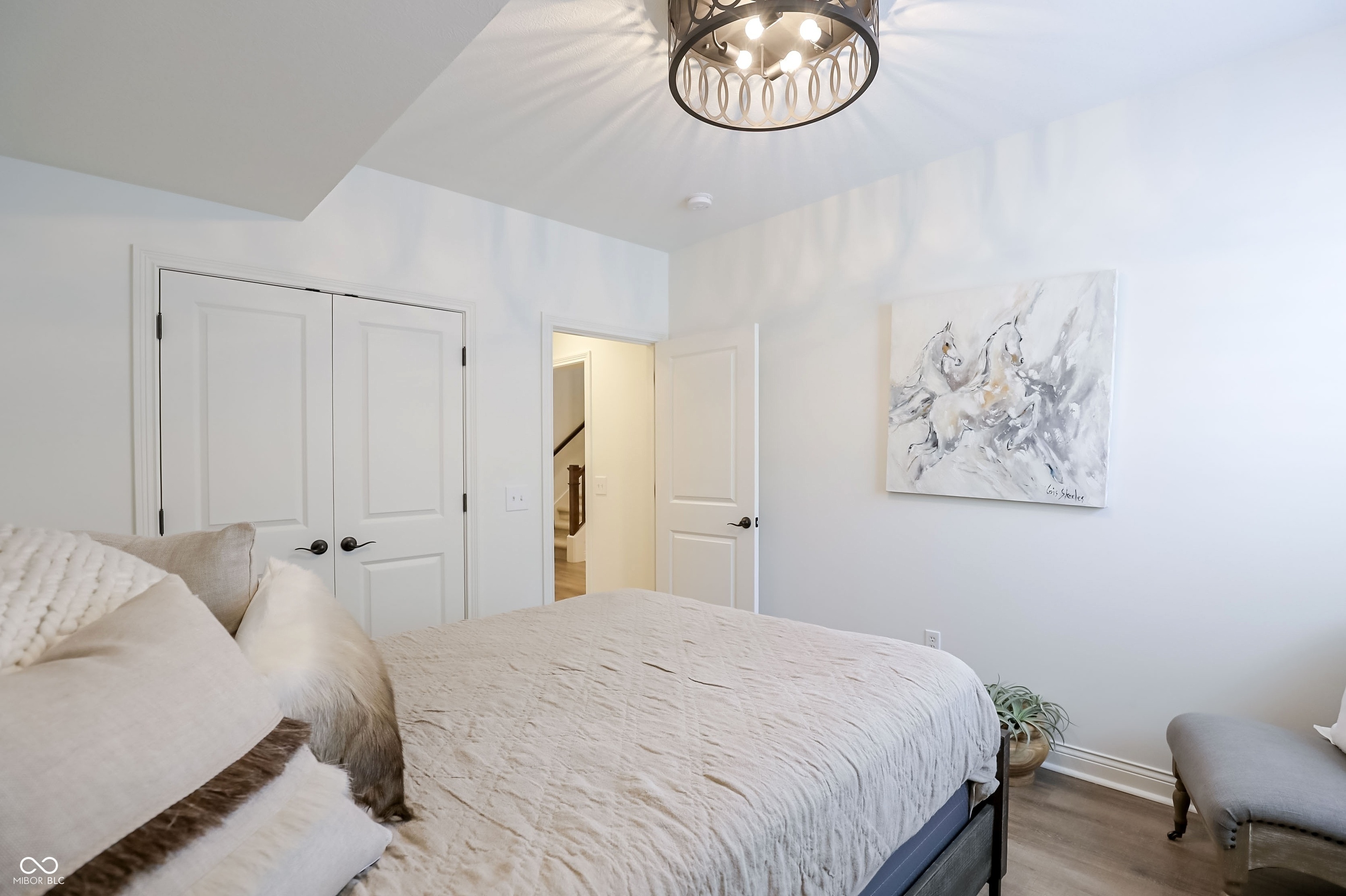 15669 Bethpage Trail