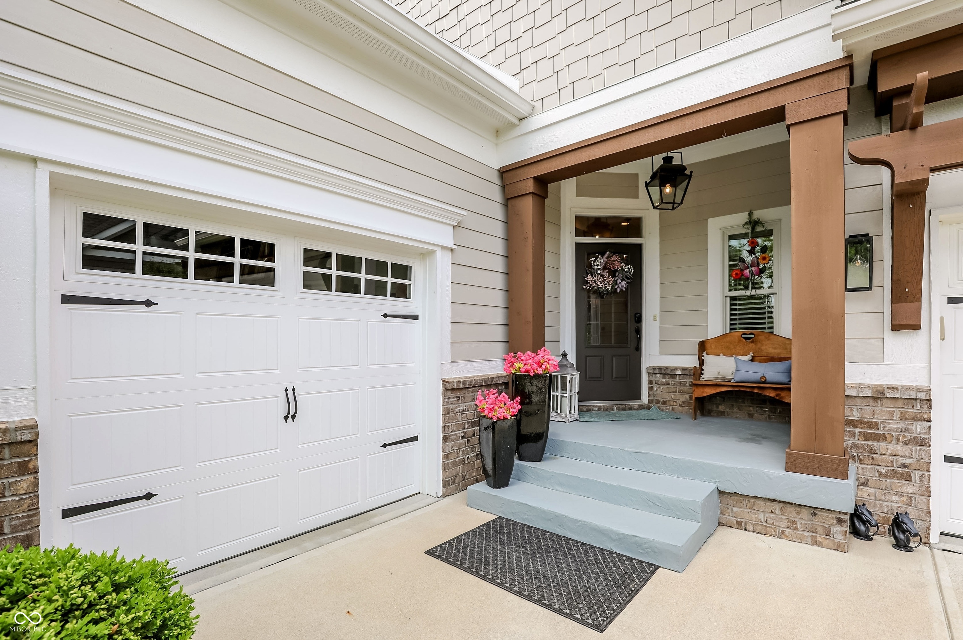 15669 Bethpage Trail