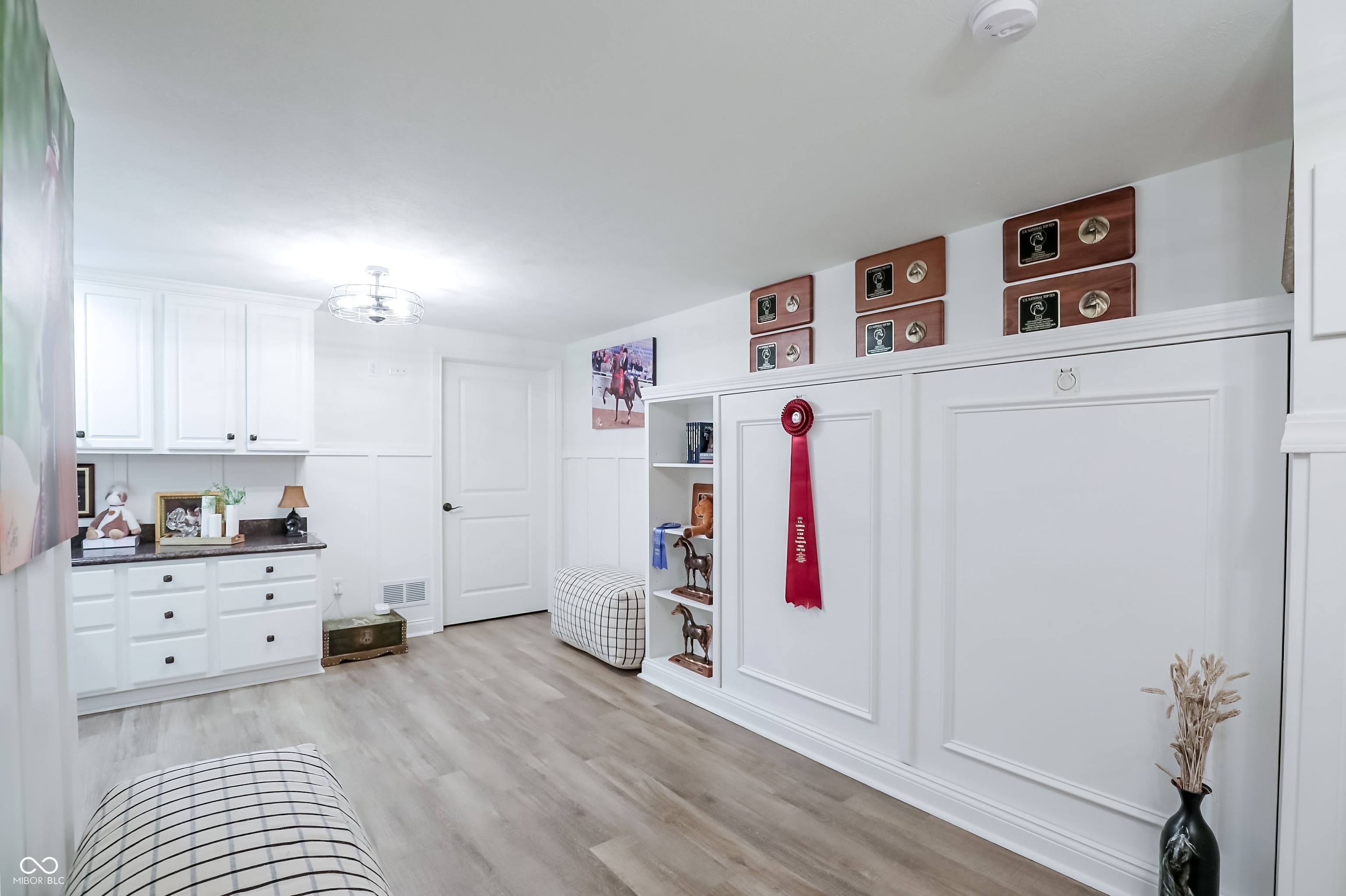 15669 Bethpage Trail