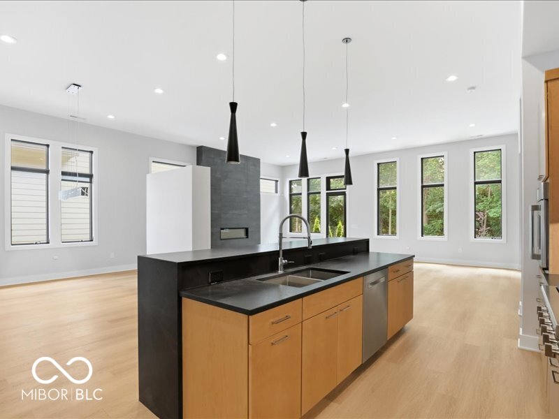 2637 Rix Court