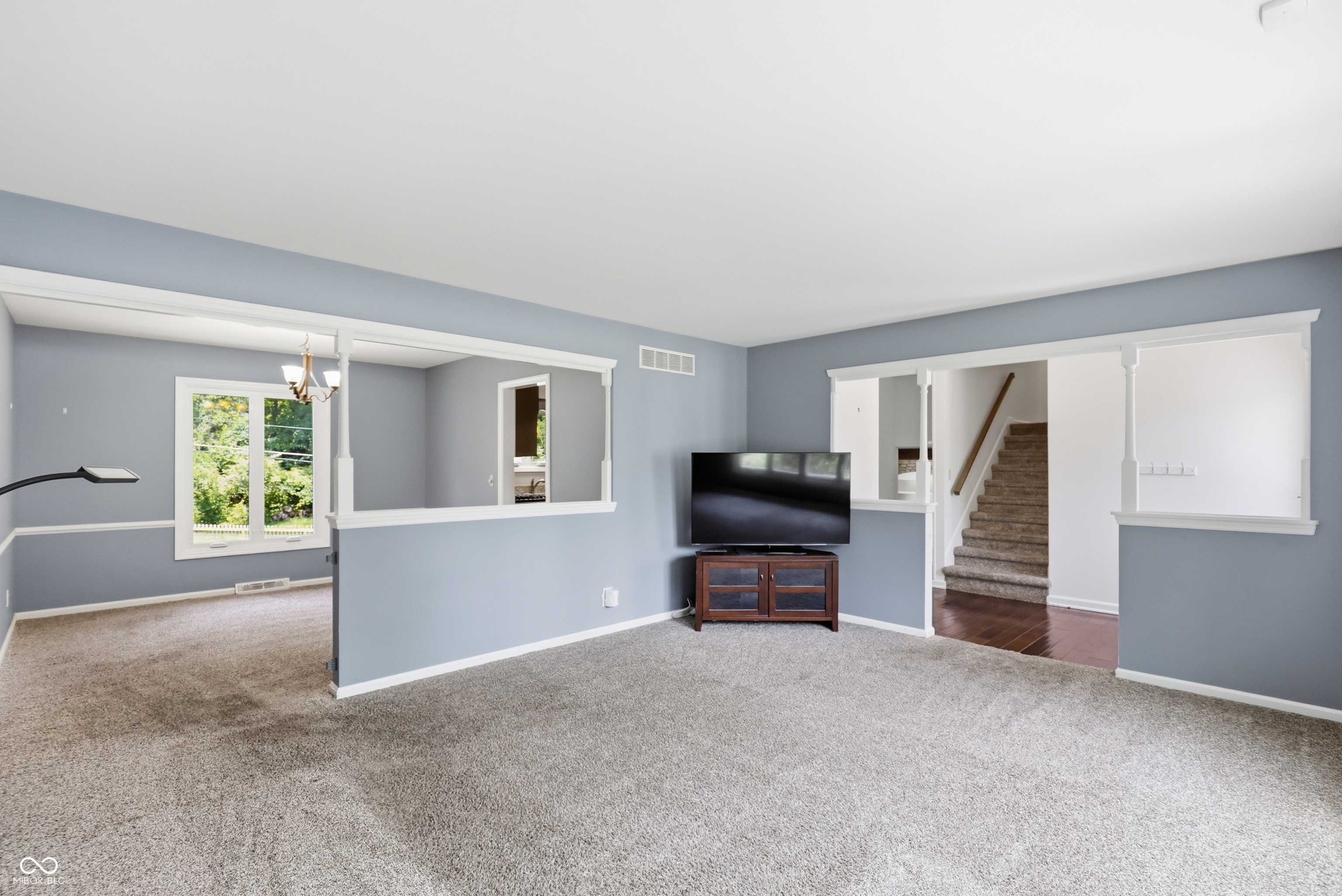 1040 Ridge Court