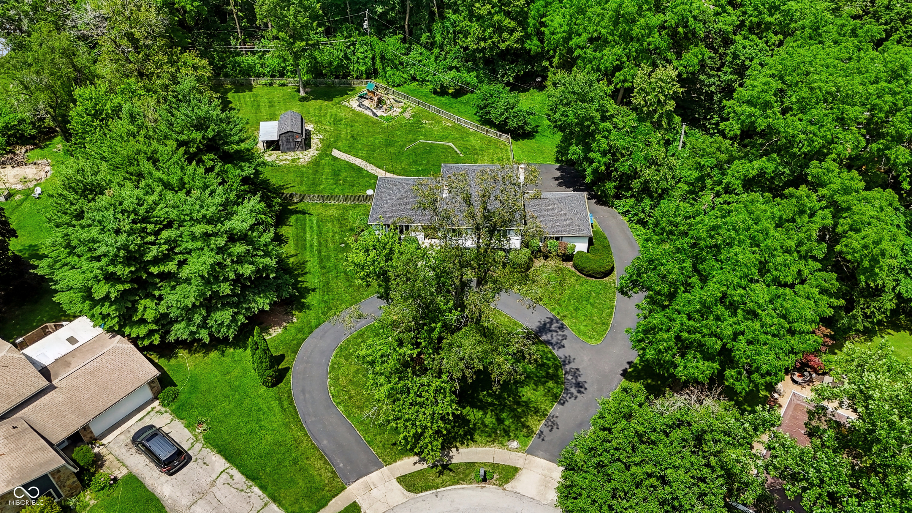 1040 Ridge Court