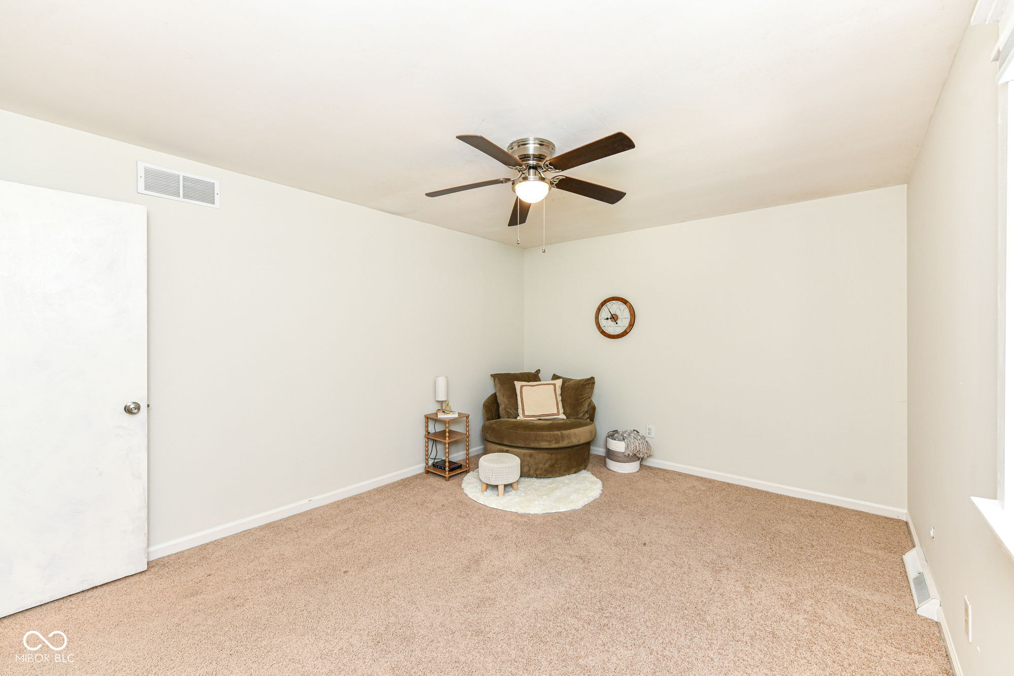 1580 White Ash Drive