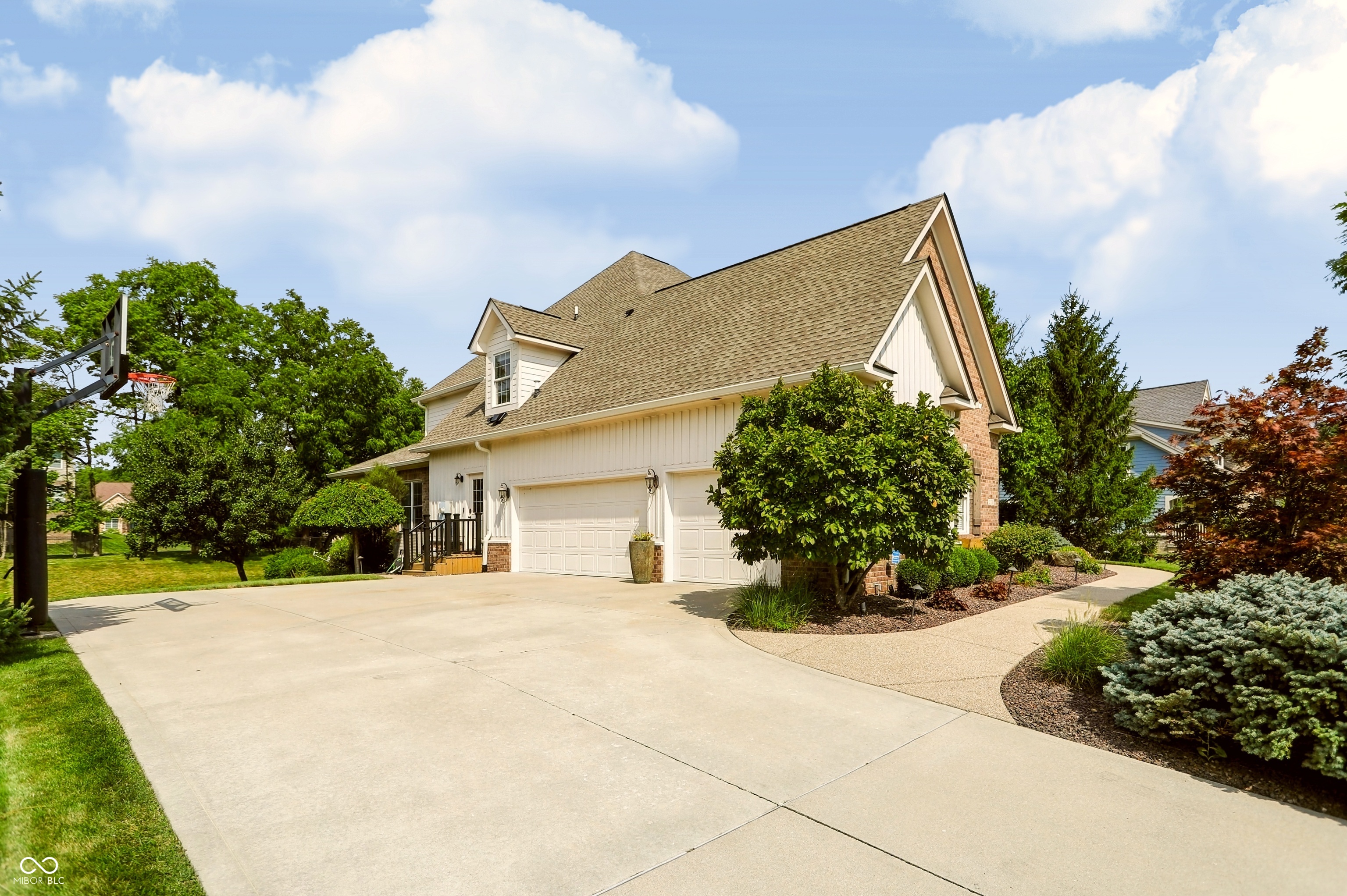 2770 Sawtooth Oak Circle