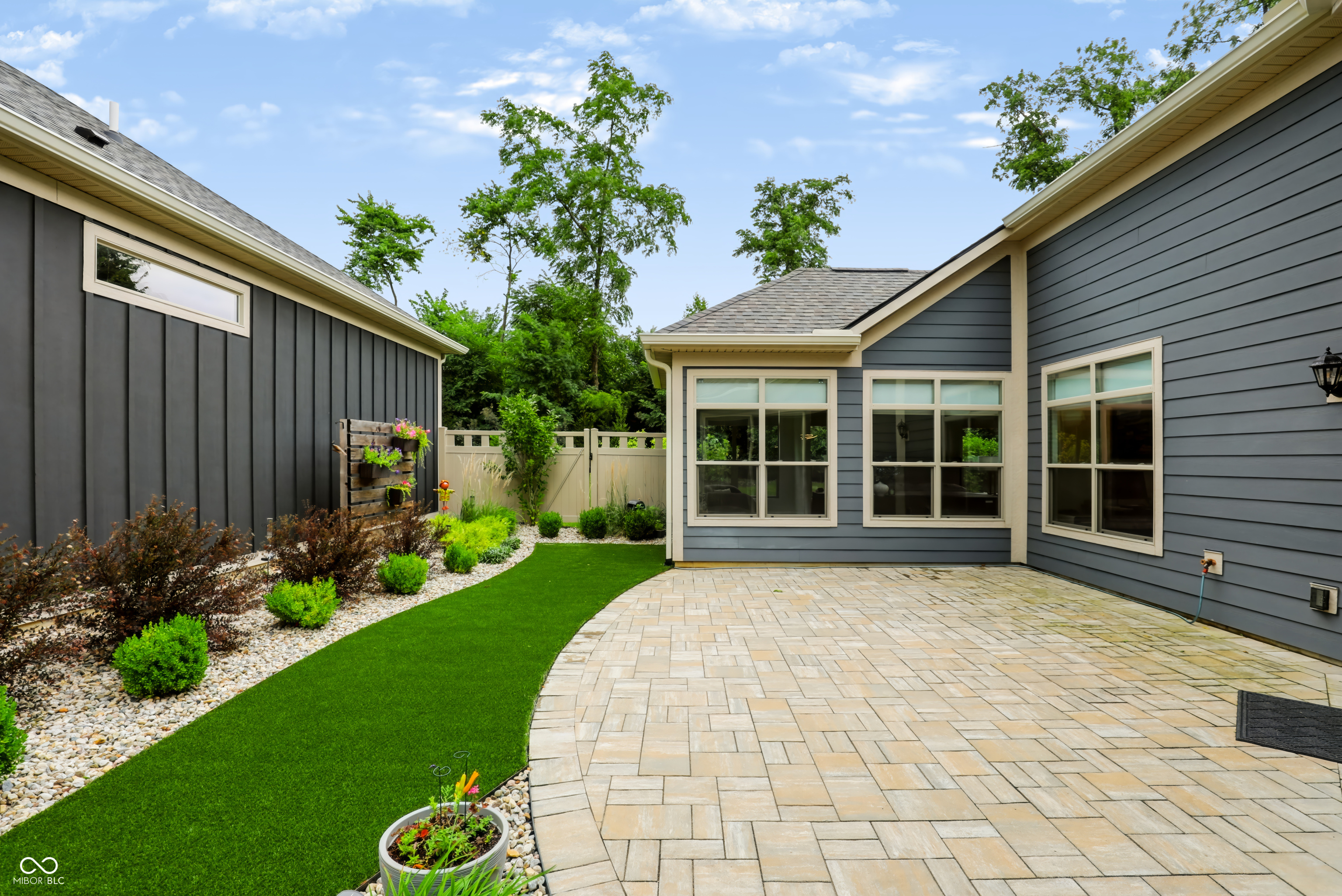 14009 Rowling Place