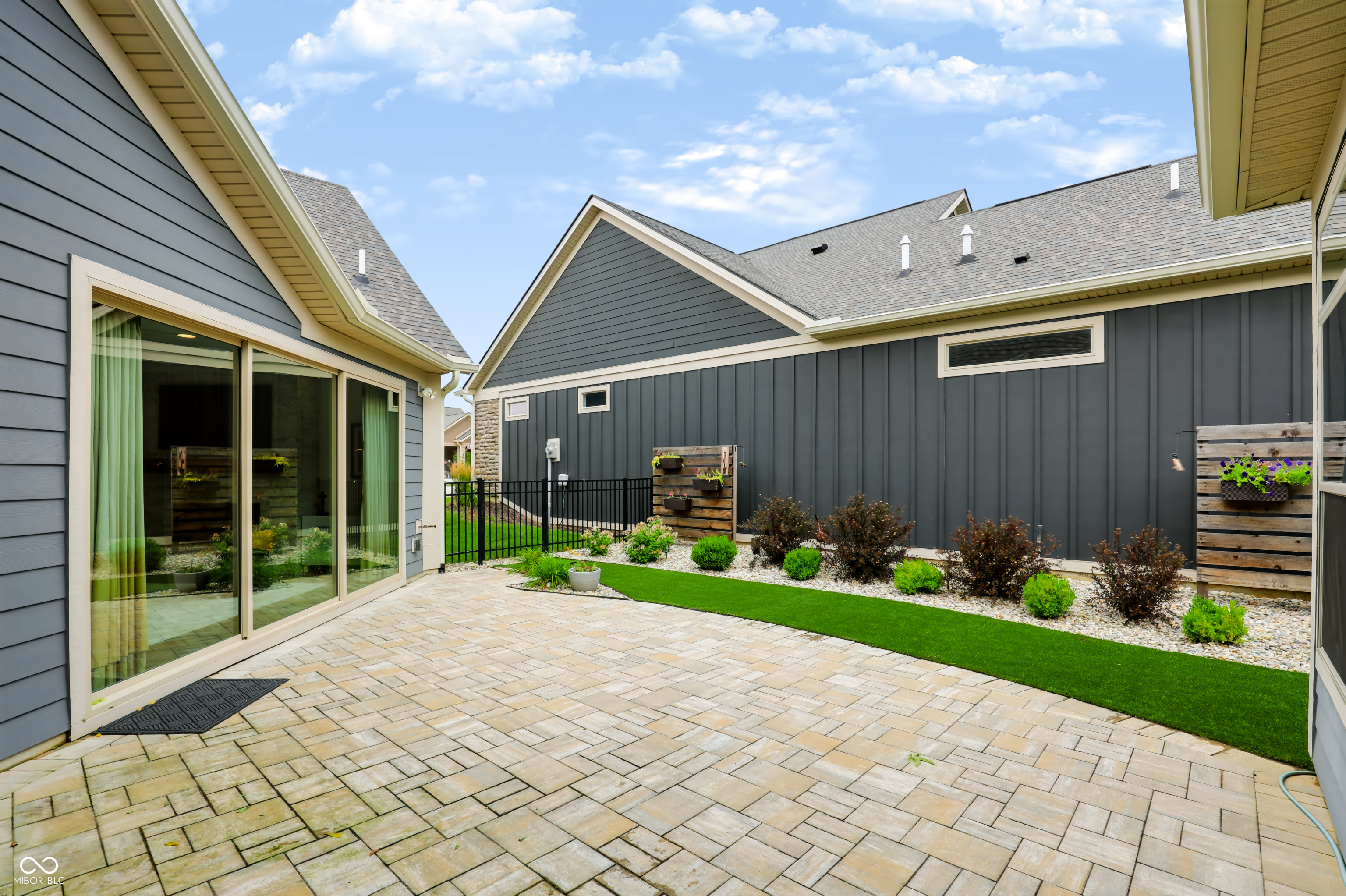 14009 Rowling Place