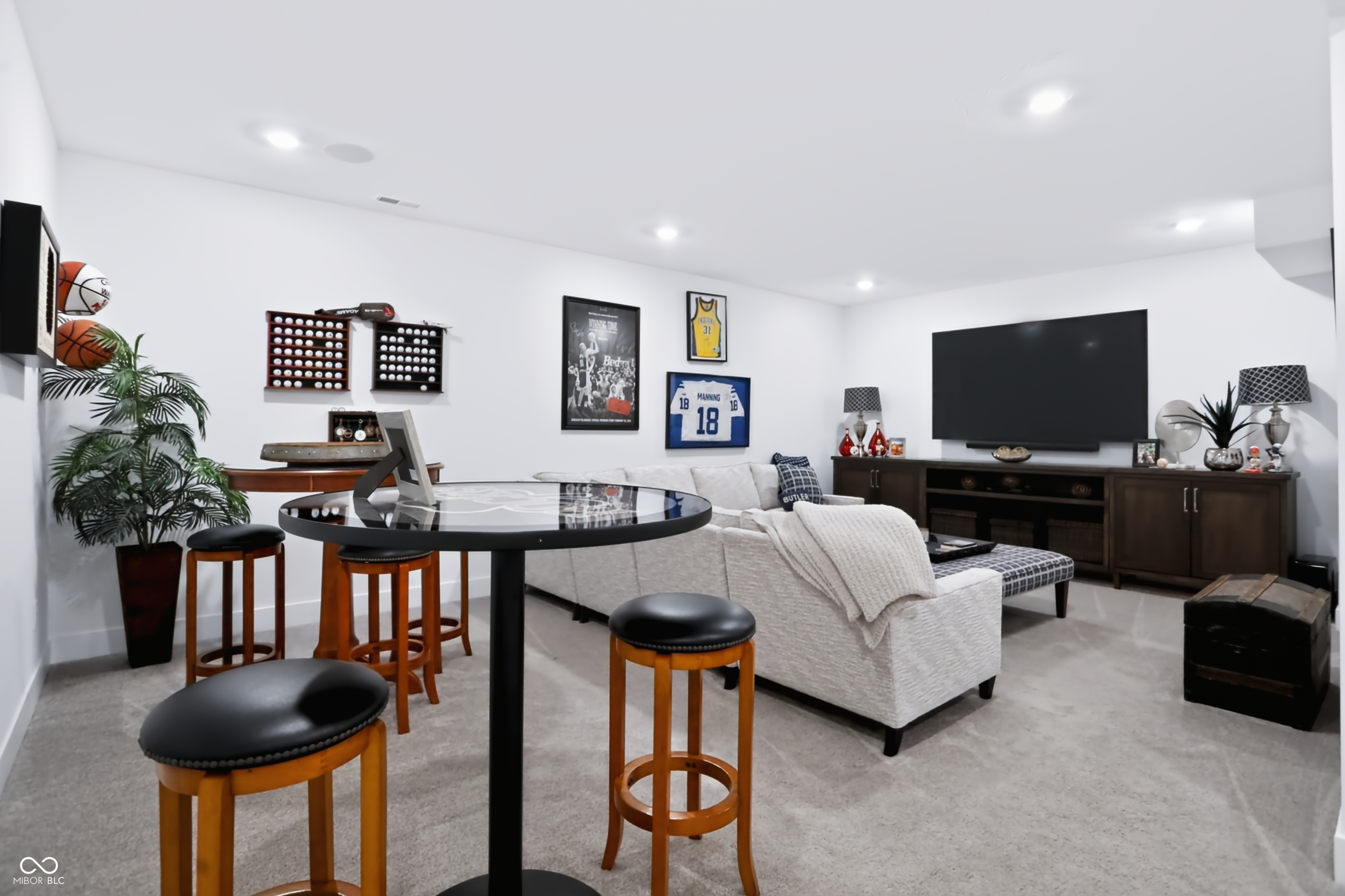 1305 Stonehaven Drive