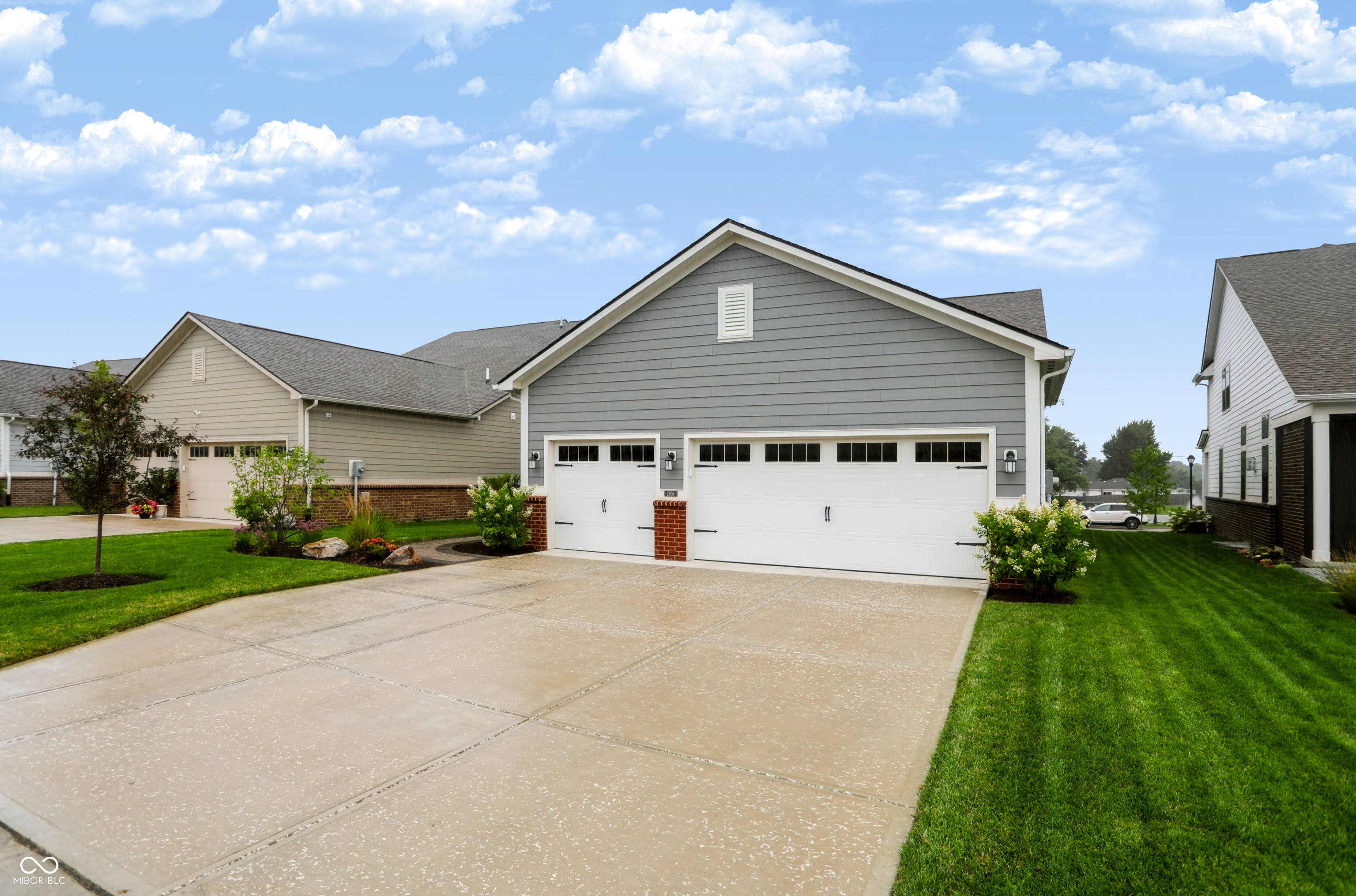 1305 Stonehaven Drive