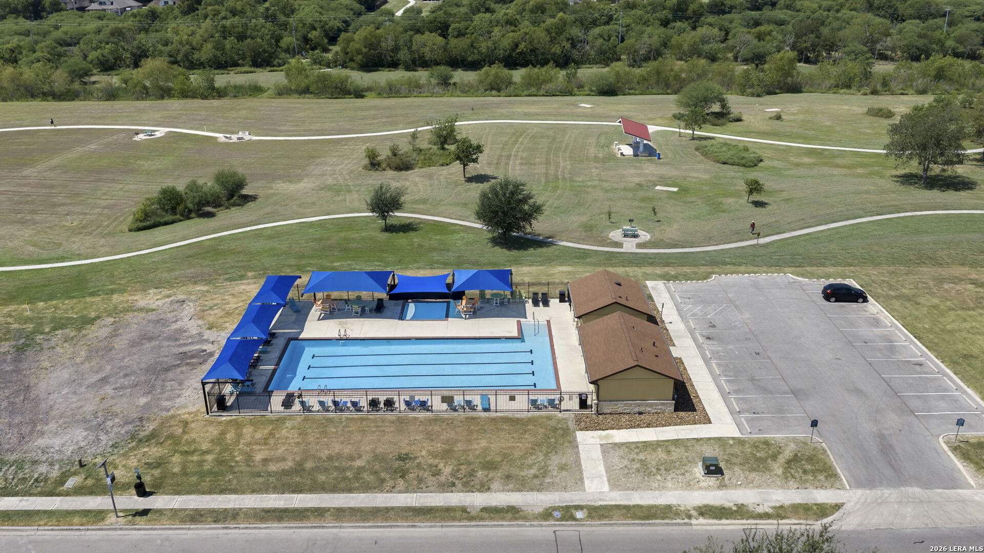 512 BISON LN