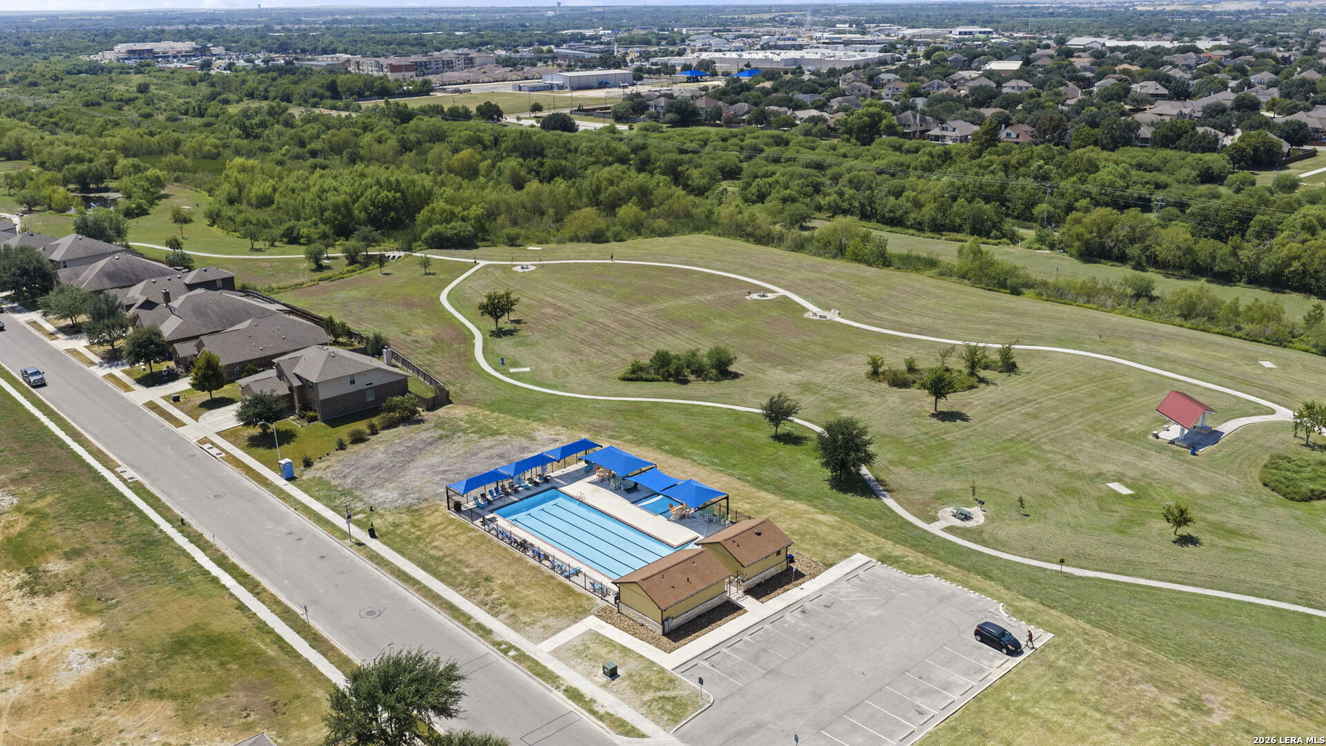 512 BISON LN
