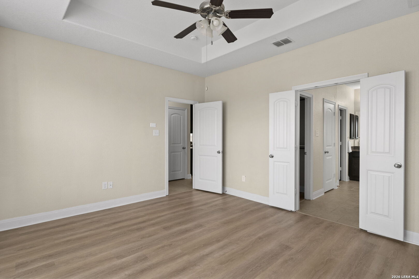 512 BISON LN