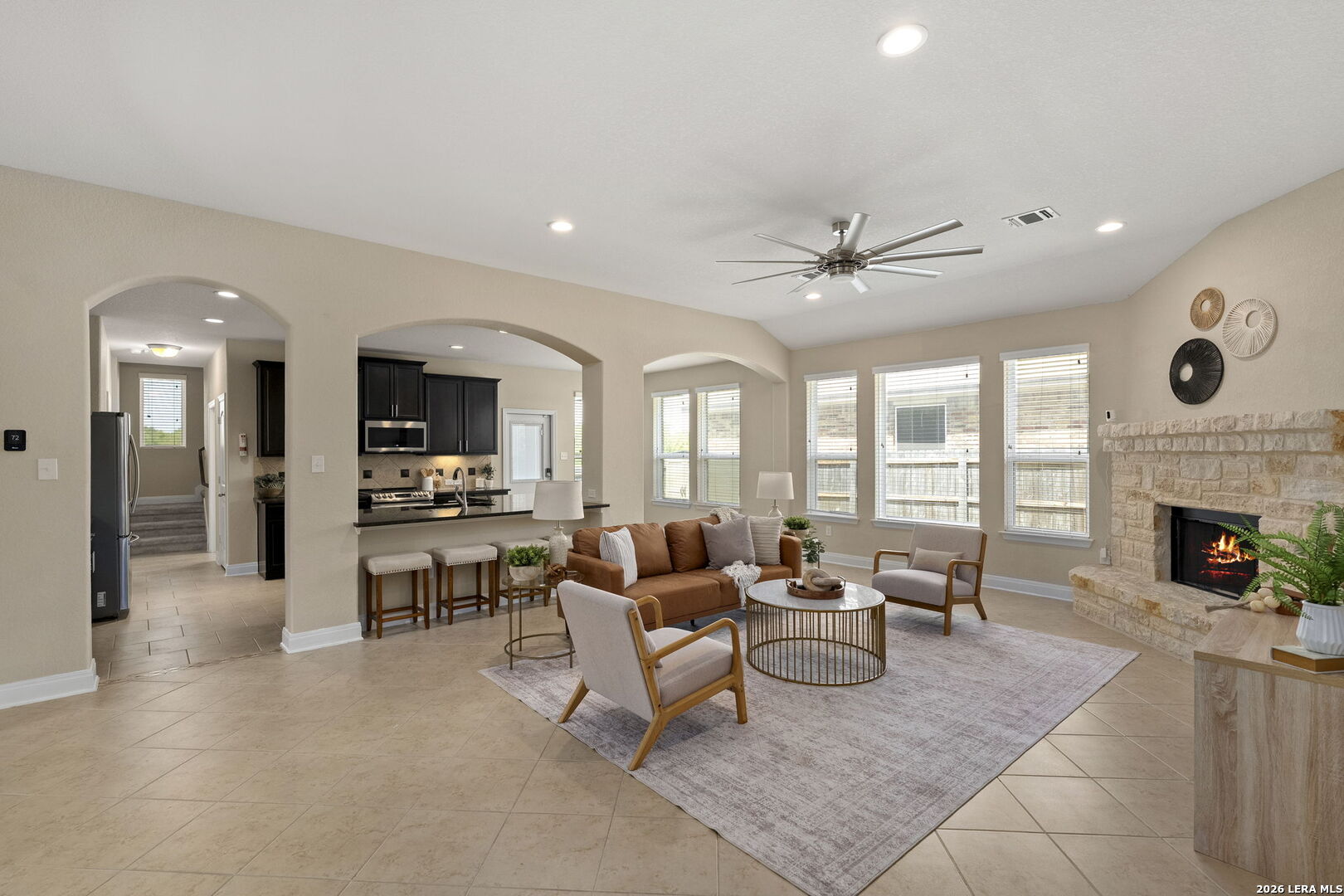 512 BISON LN