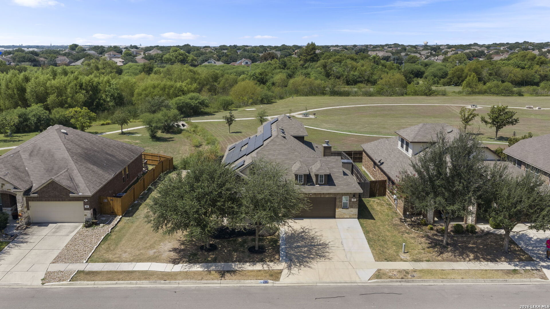 512 BISON LN