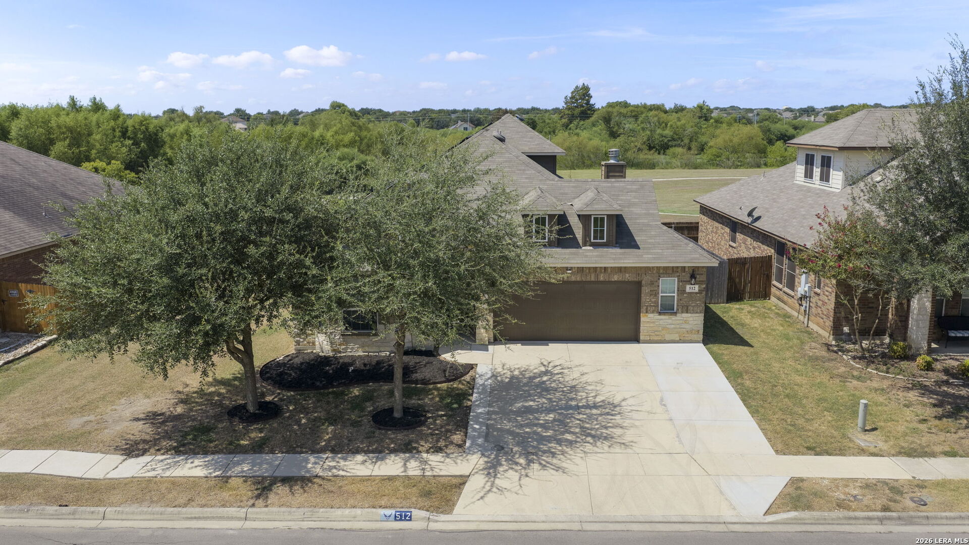 512 BISON LN