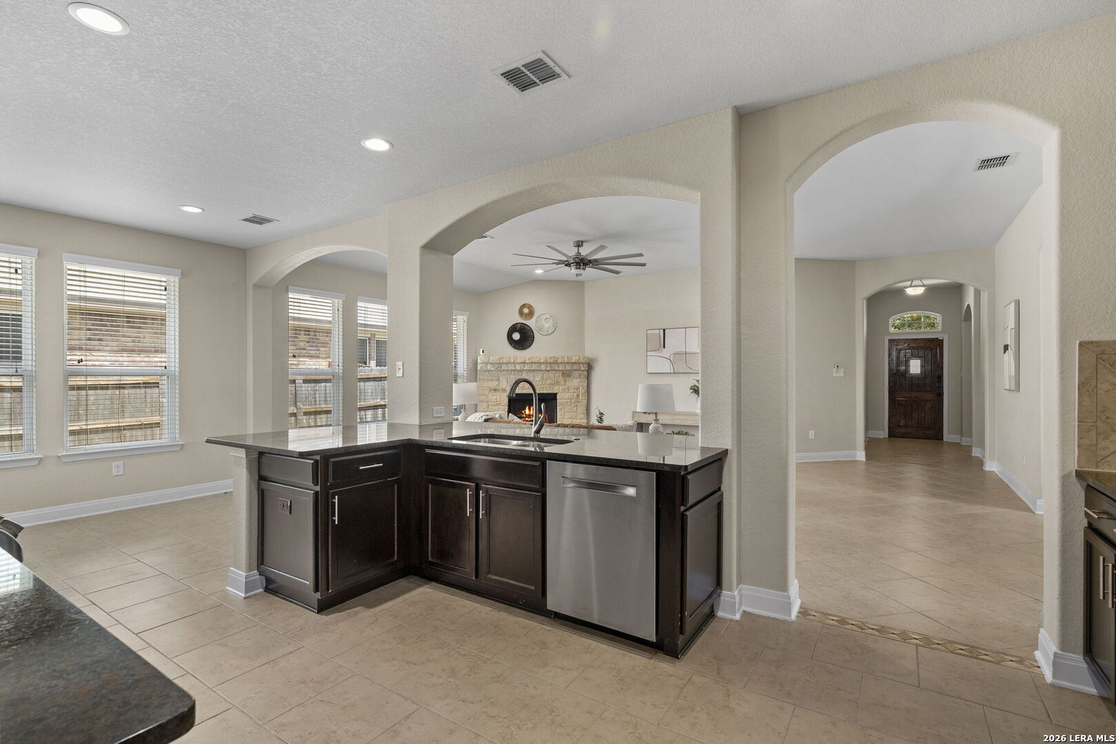 512 BISON LN