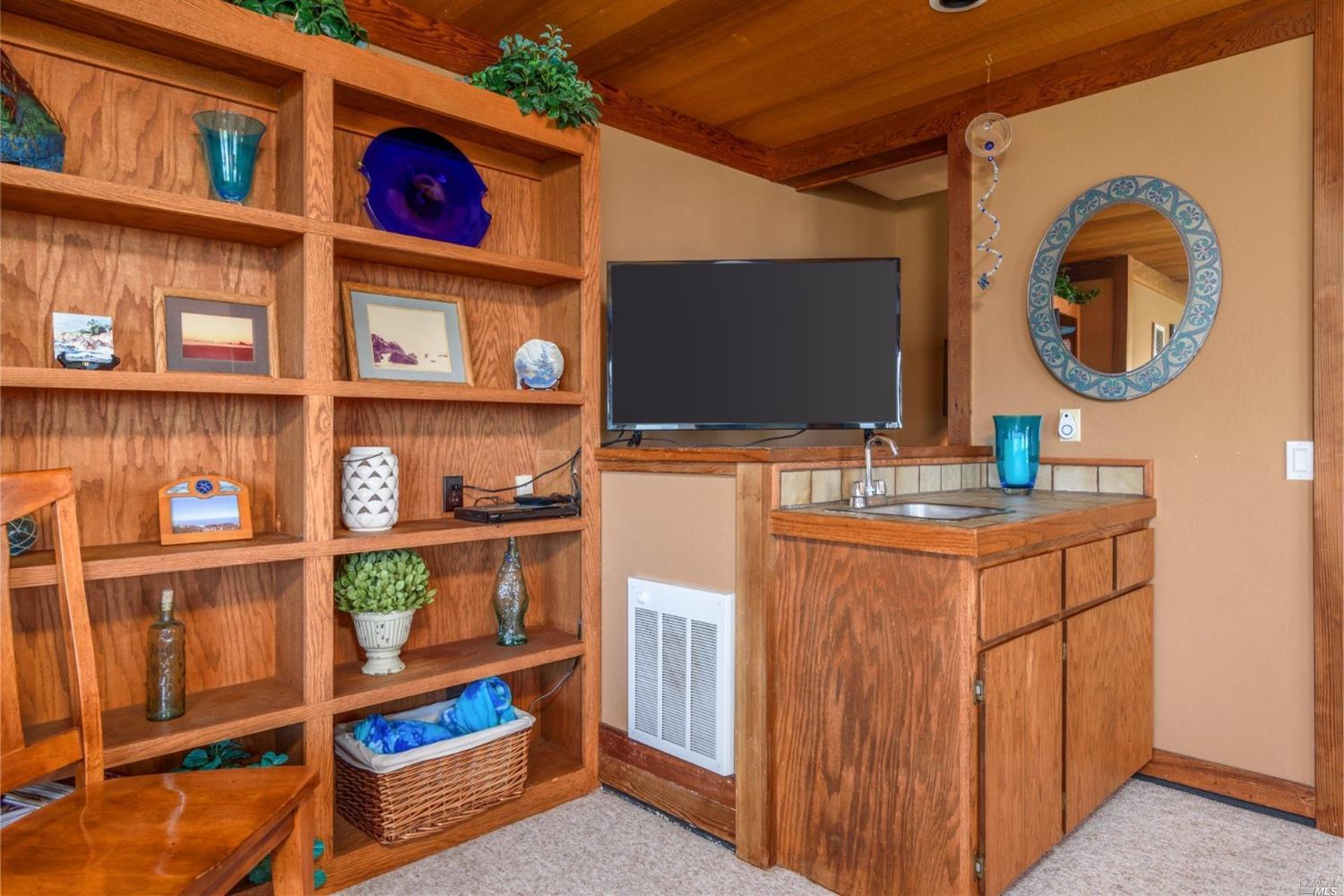 43501 Hillcrest Dr #14