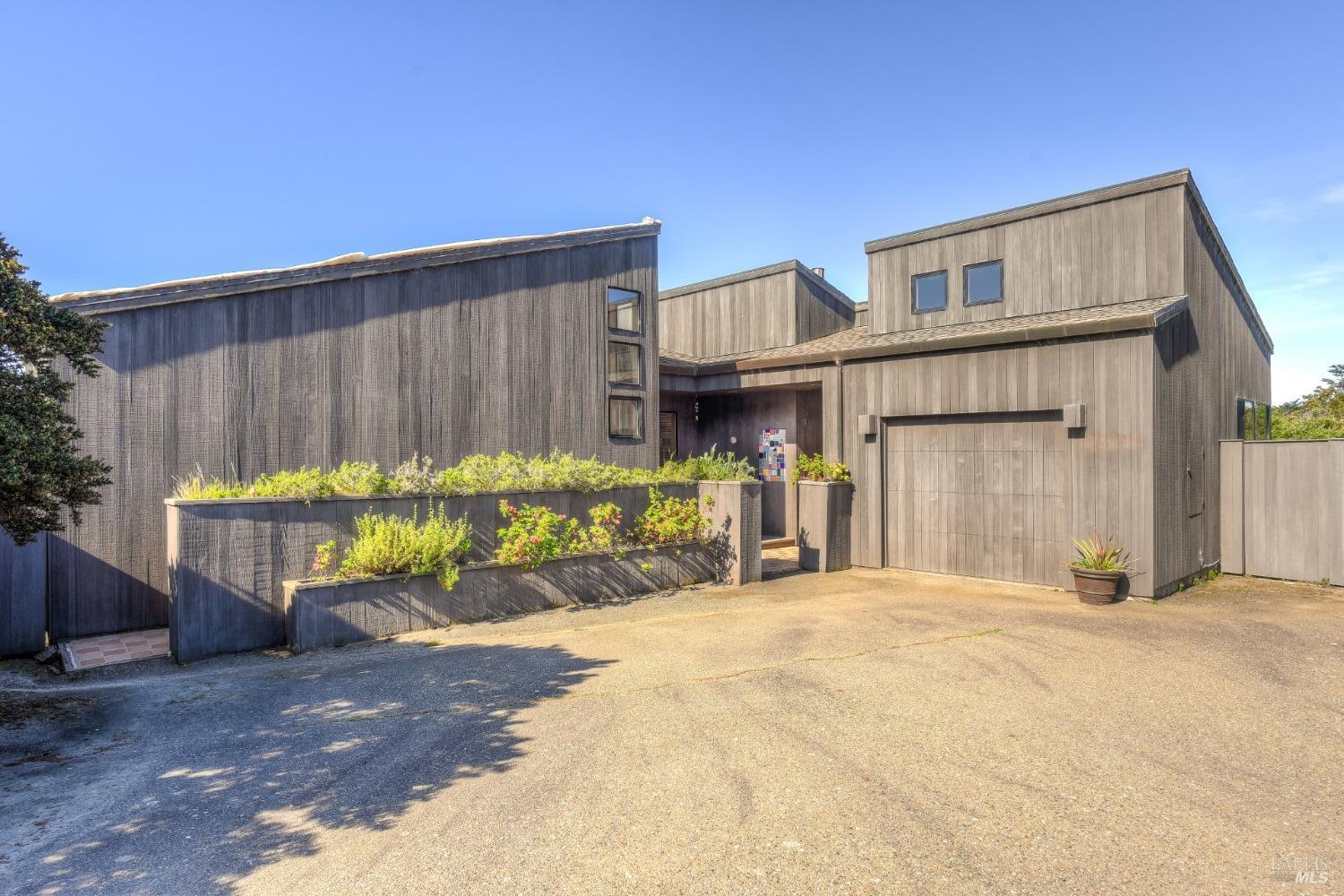 38687 Breaker Reach #21-97