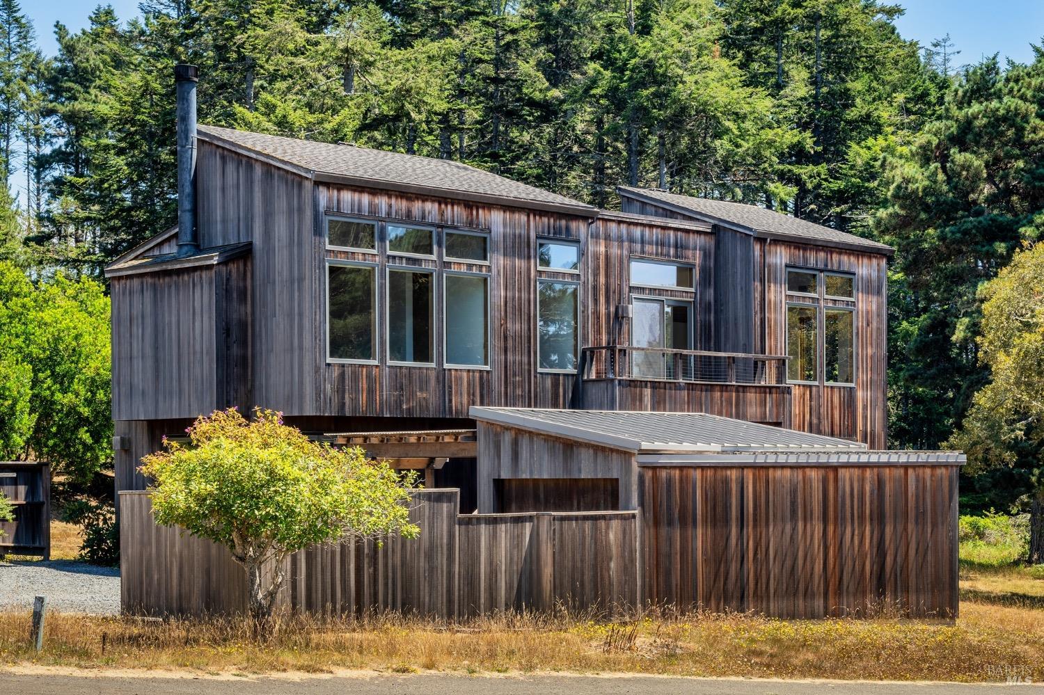 350 Conifer Close Rd