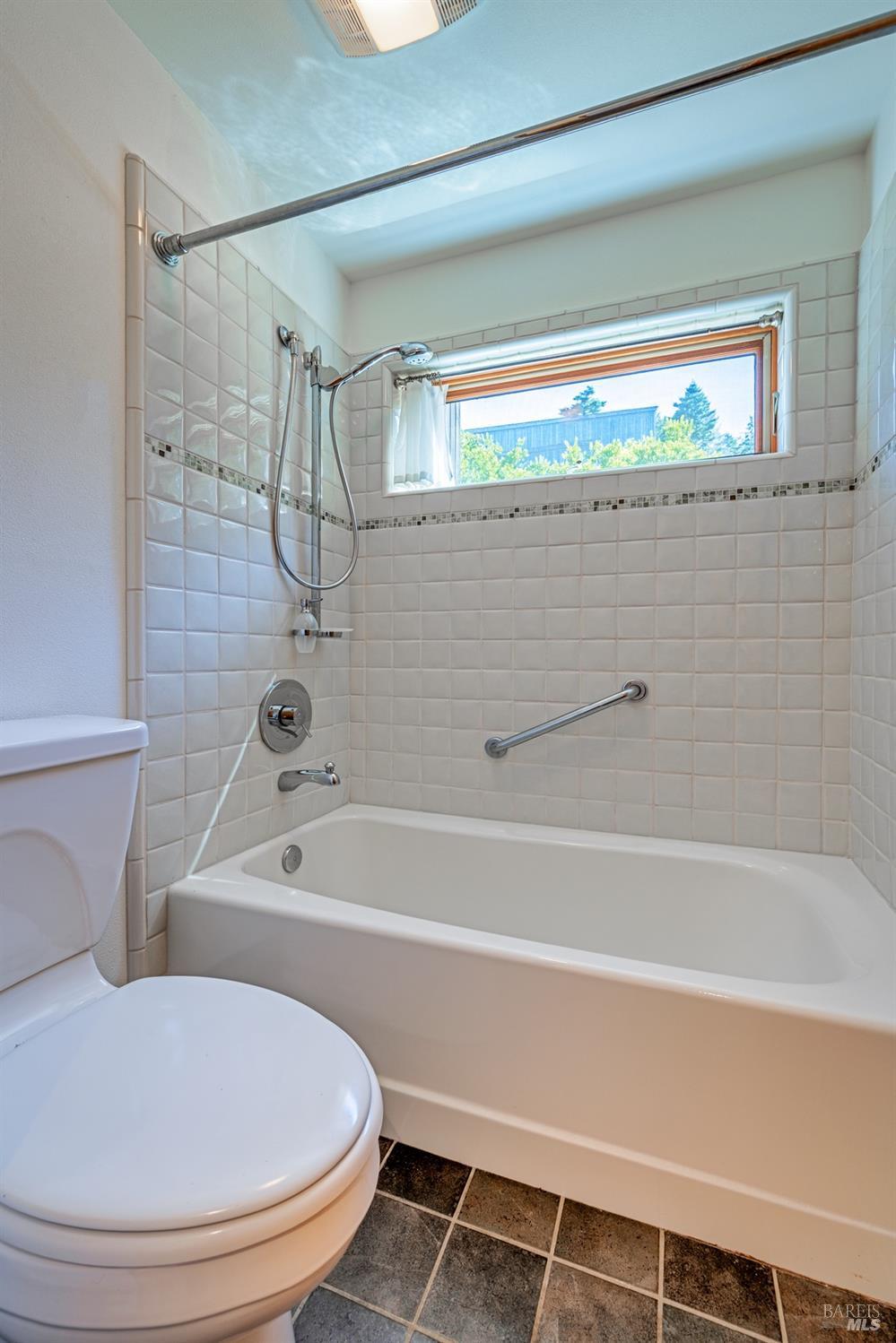 350 Conifer Close Rd