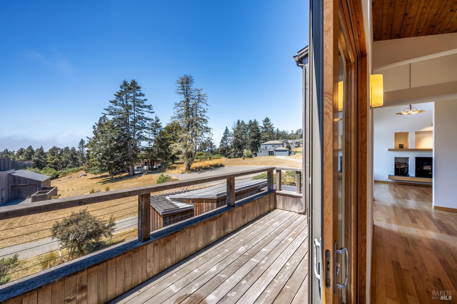 350 Conifer Close Rd