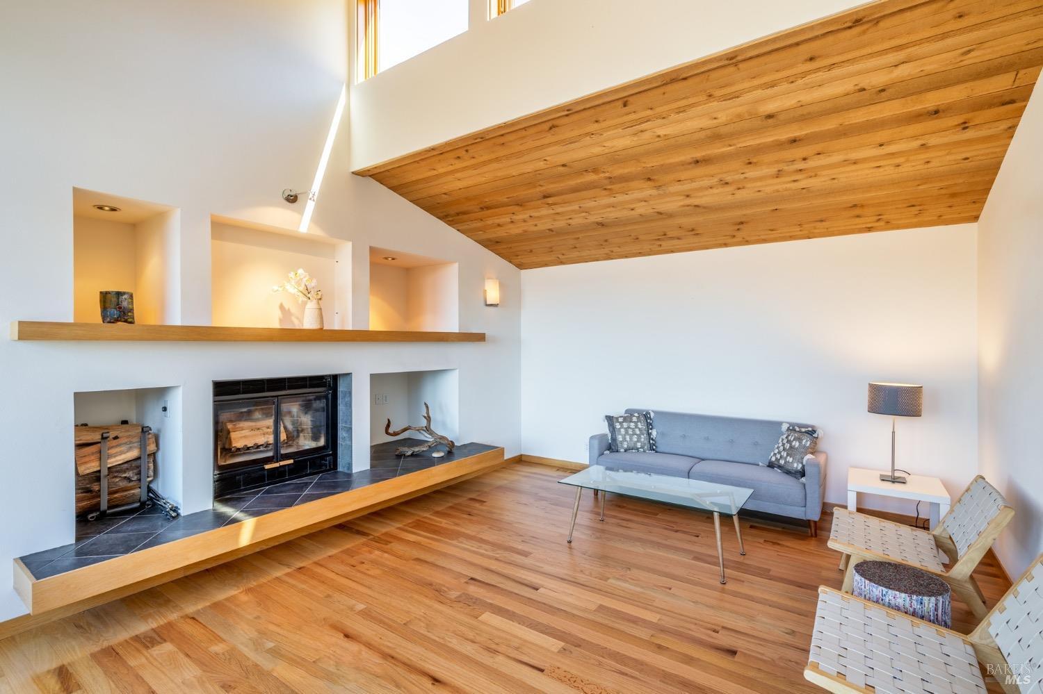 350 Conifer Close Rd