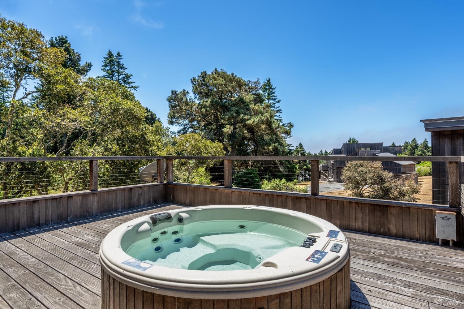 350 Conifer Close Rd