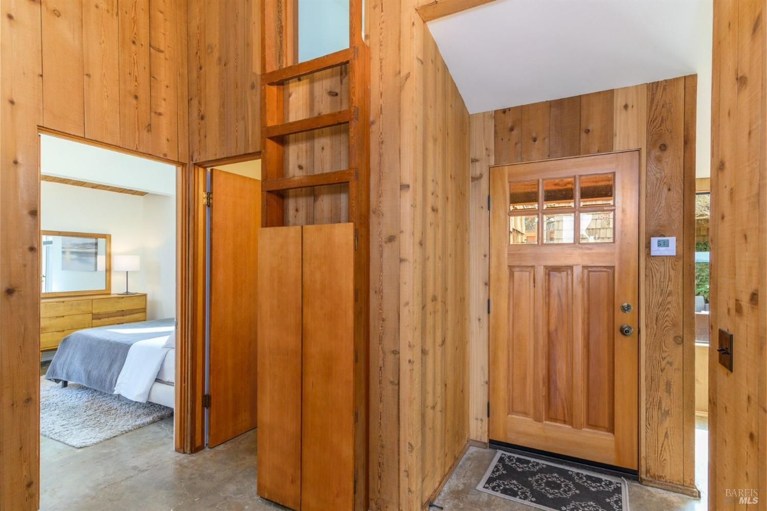 67 Black Point Reach