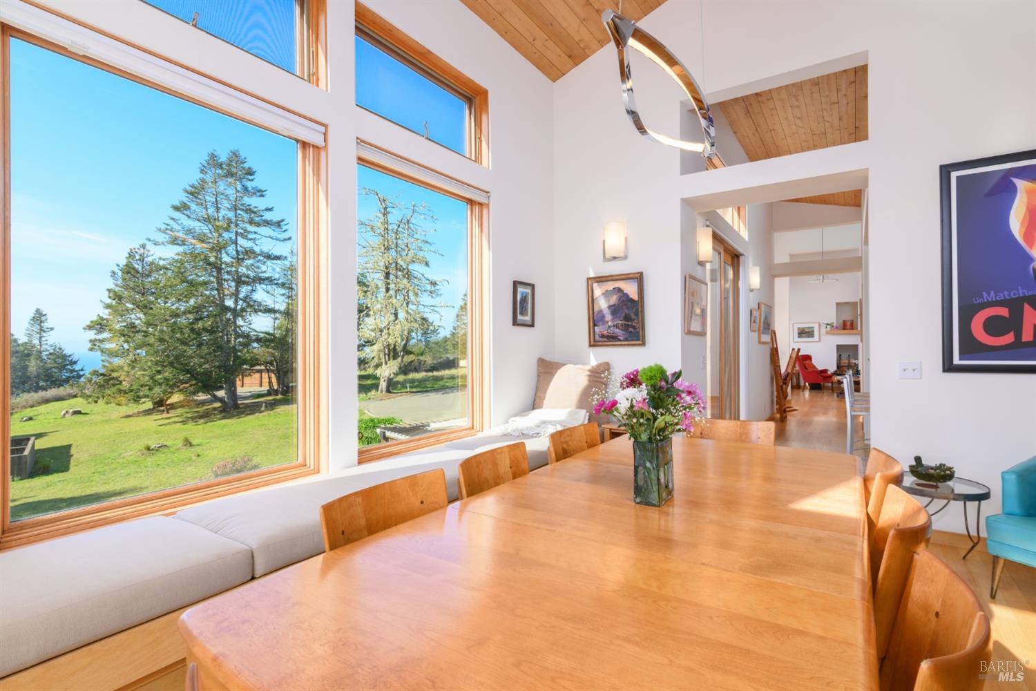 350 Conifer Close Road