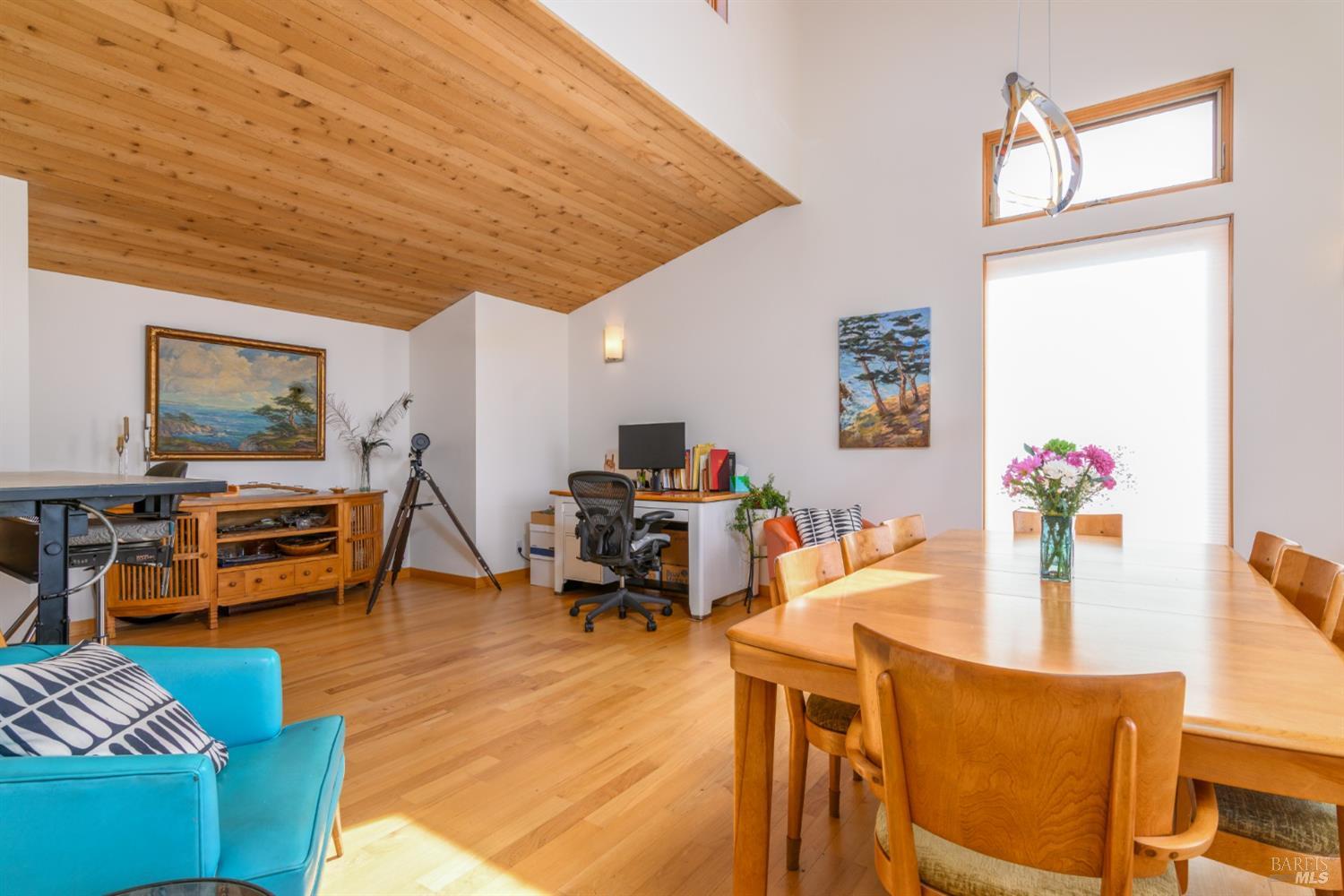 350 Conifer Close Road