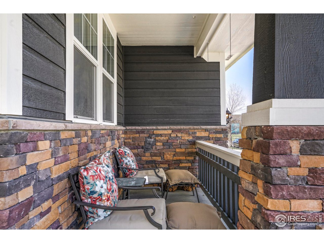 1149 Petras St