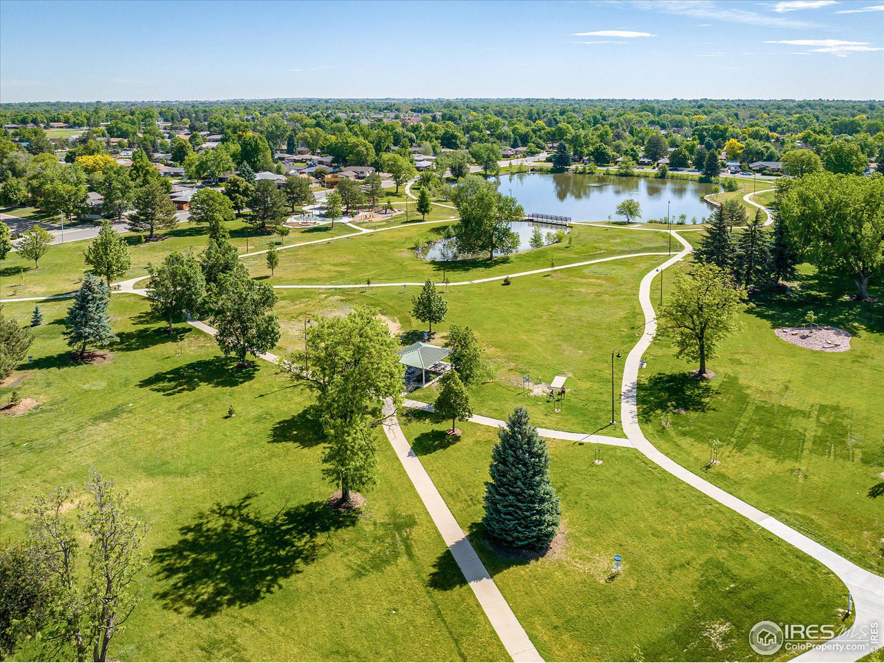 945 Rose St