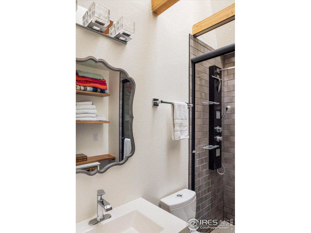 350 Arapahoe Ave 6