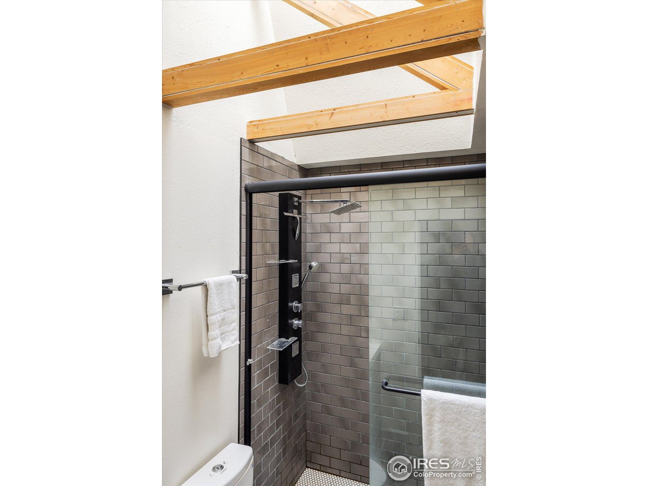 350 Arapahoe Ave 6