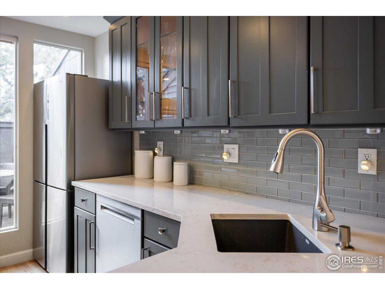 350 Arapahoe Ave 6