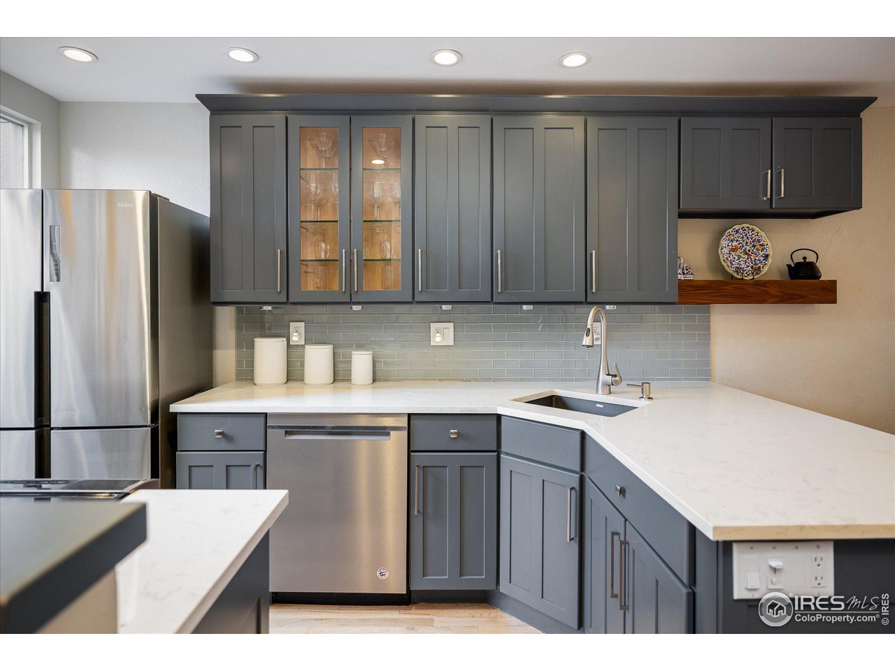 350 Arapahoe Ave 6