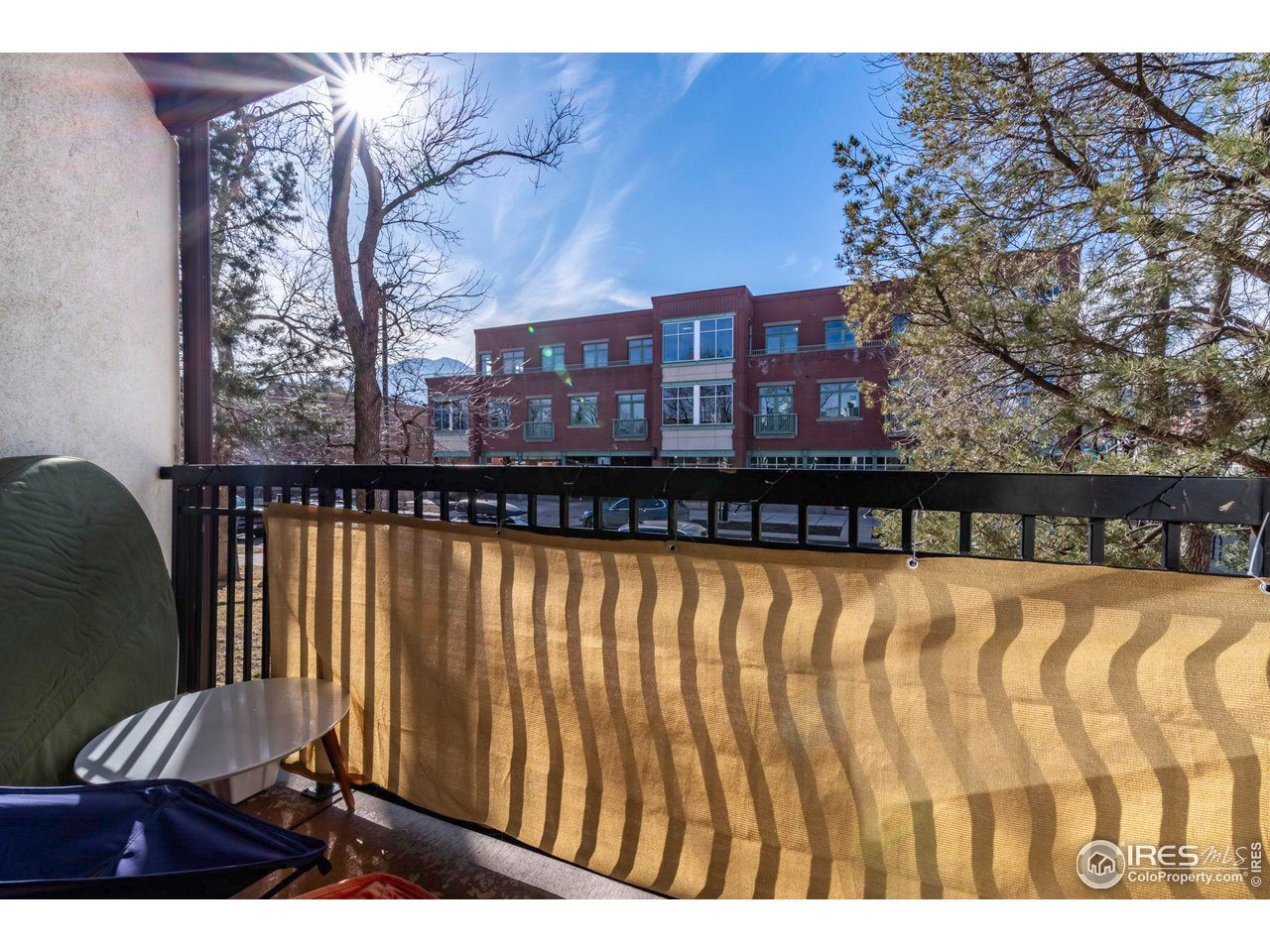 1800 Pearl St 12