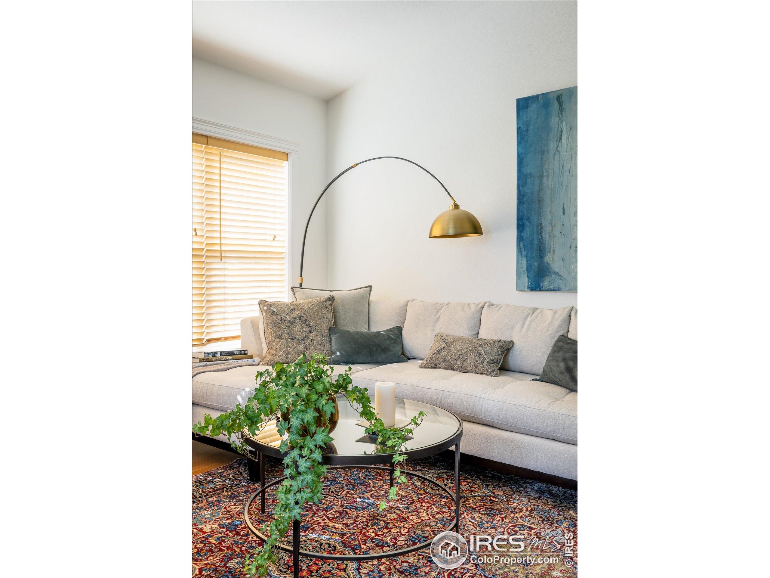1420 Lee Hill Dr 6