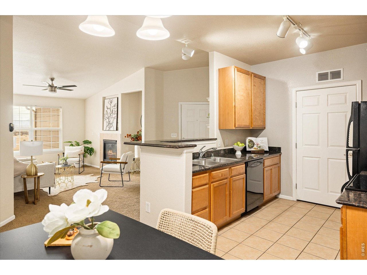 2900 Blue Sky Cir 5-306