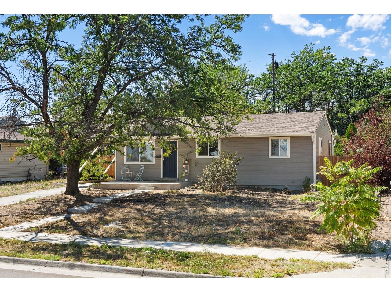 8441 Devonshire Blvd