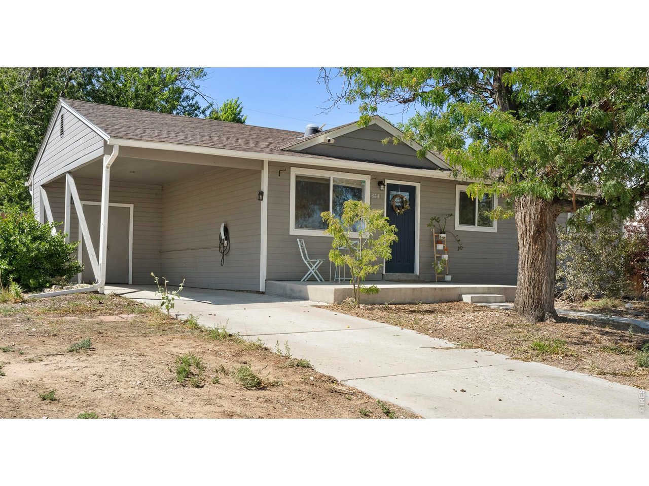 8441 Devonshire Blvd