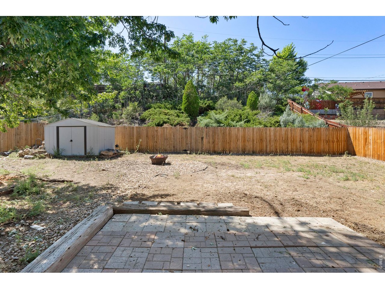 8441 Devonshire Blvd