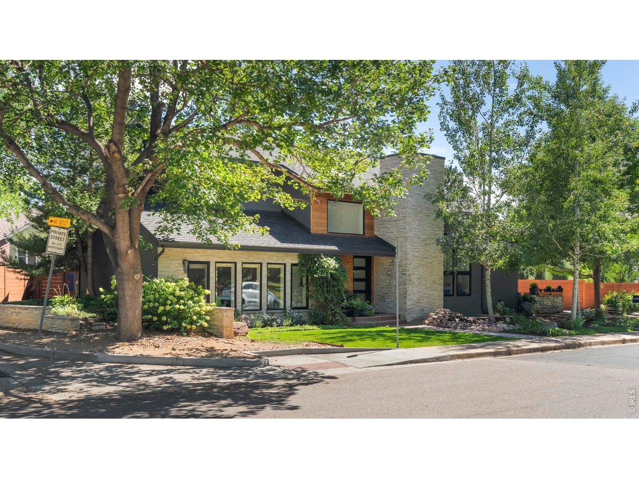 2748 Winding Trail Dr