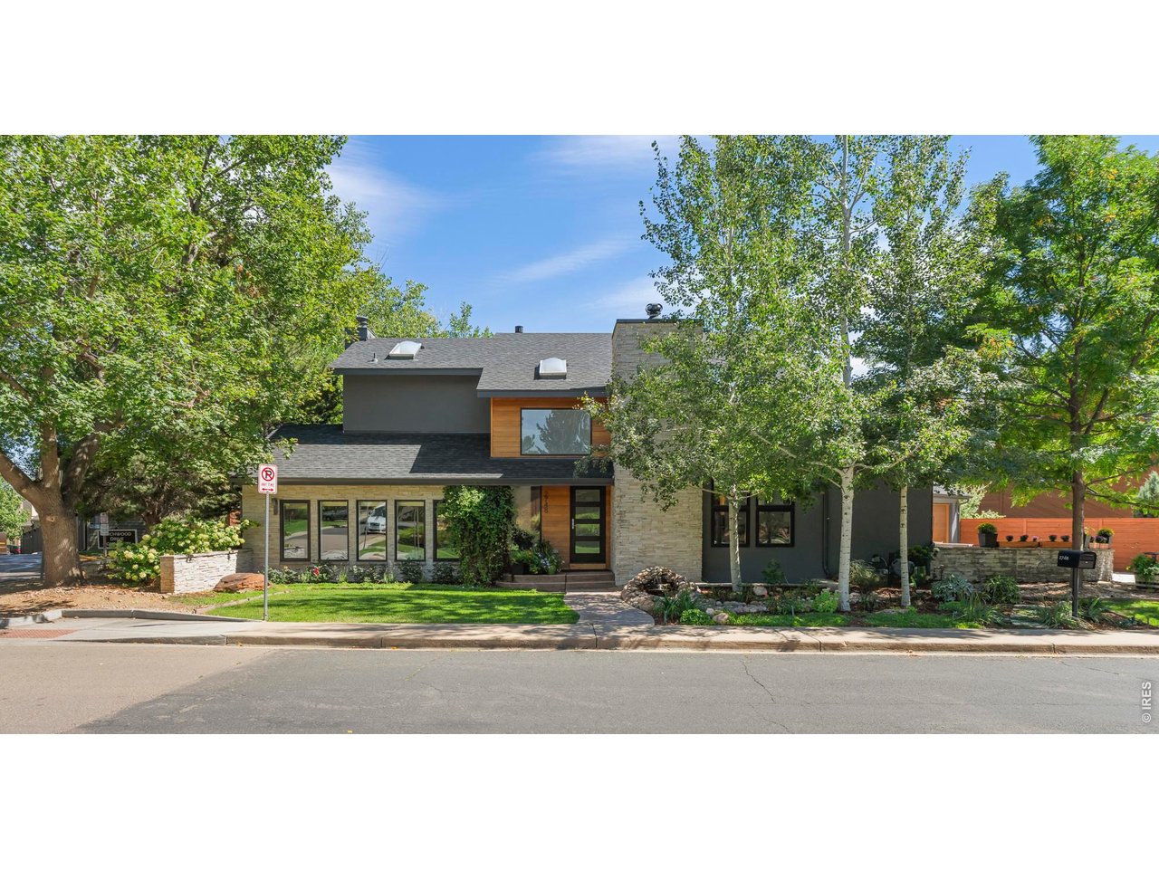 2748 Winding Trail Dr