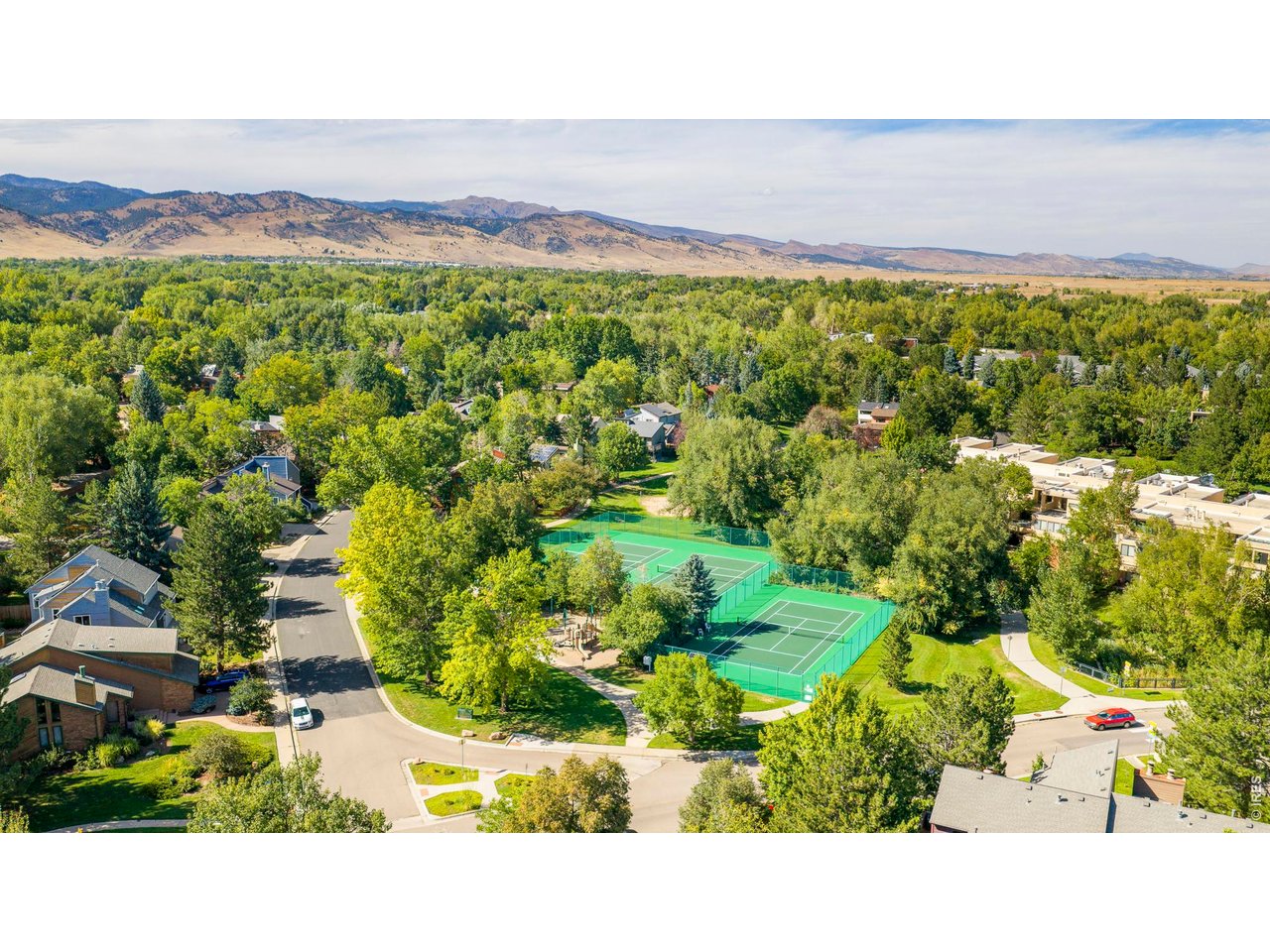 2748 Winding Trail Dr