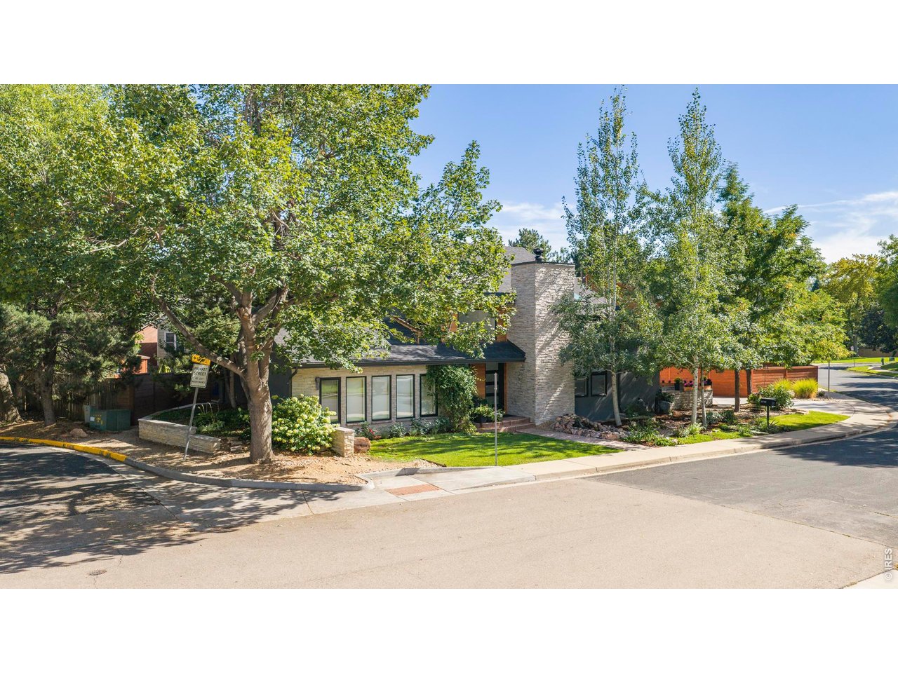 2748 Winding Trail Dr