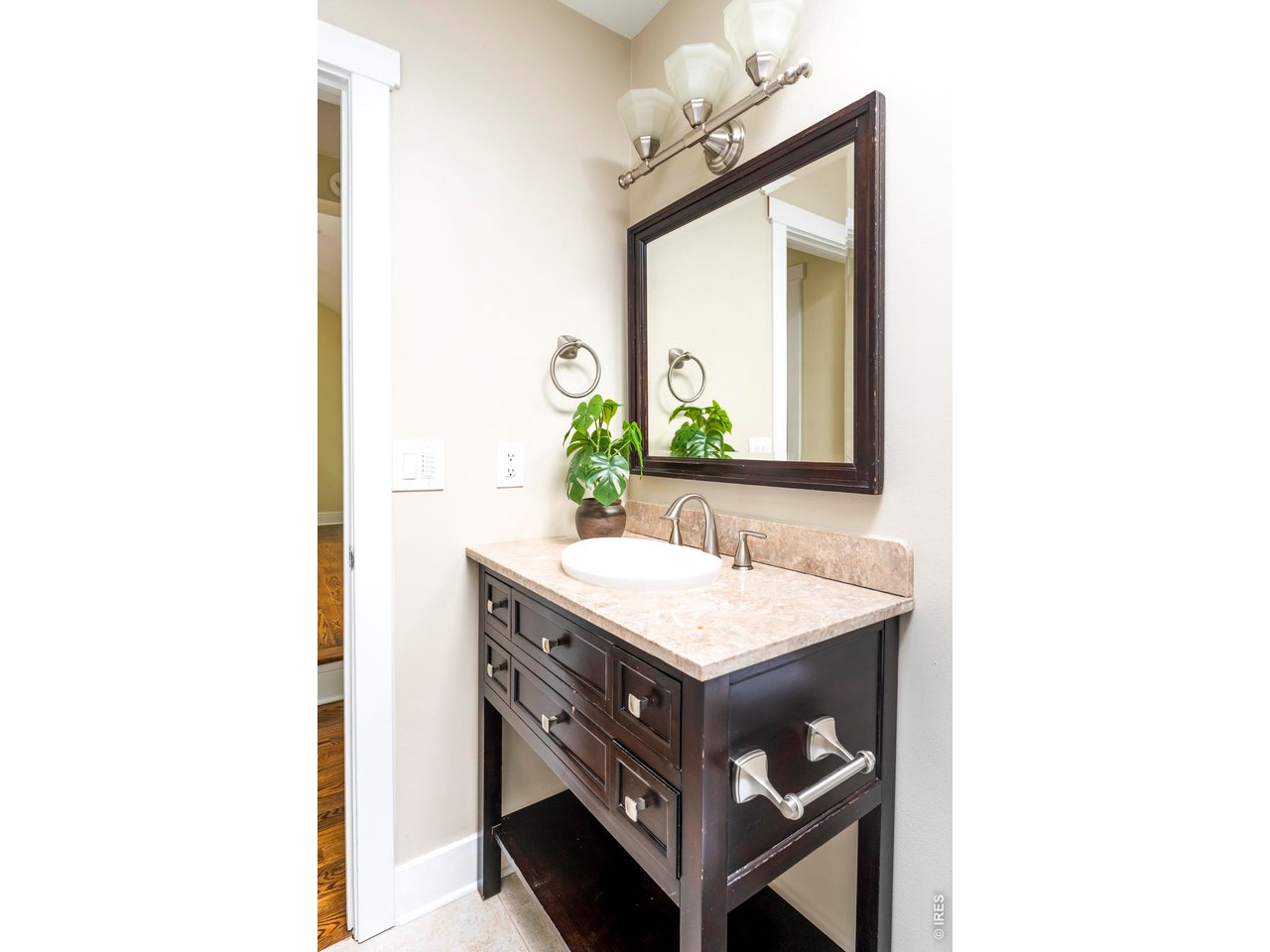 2748 Winding Trail Dr