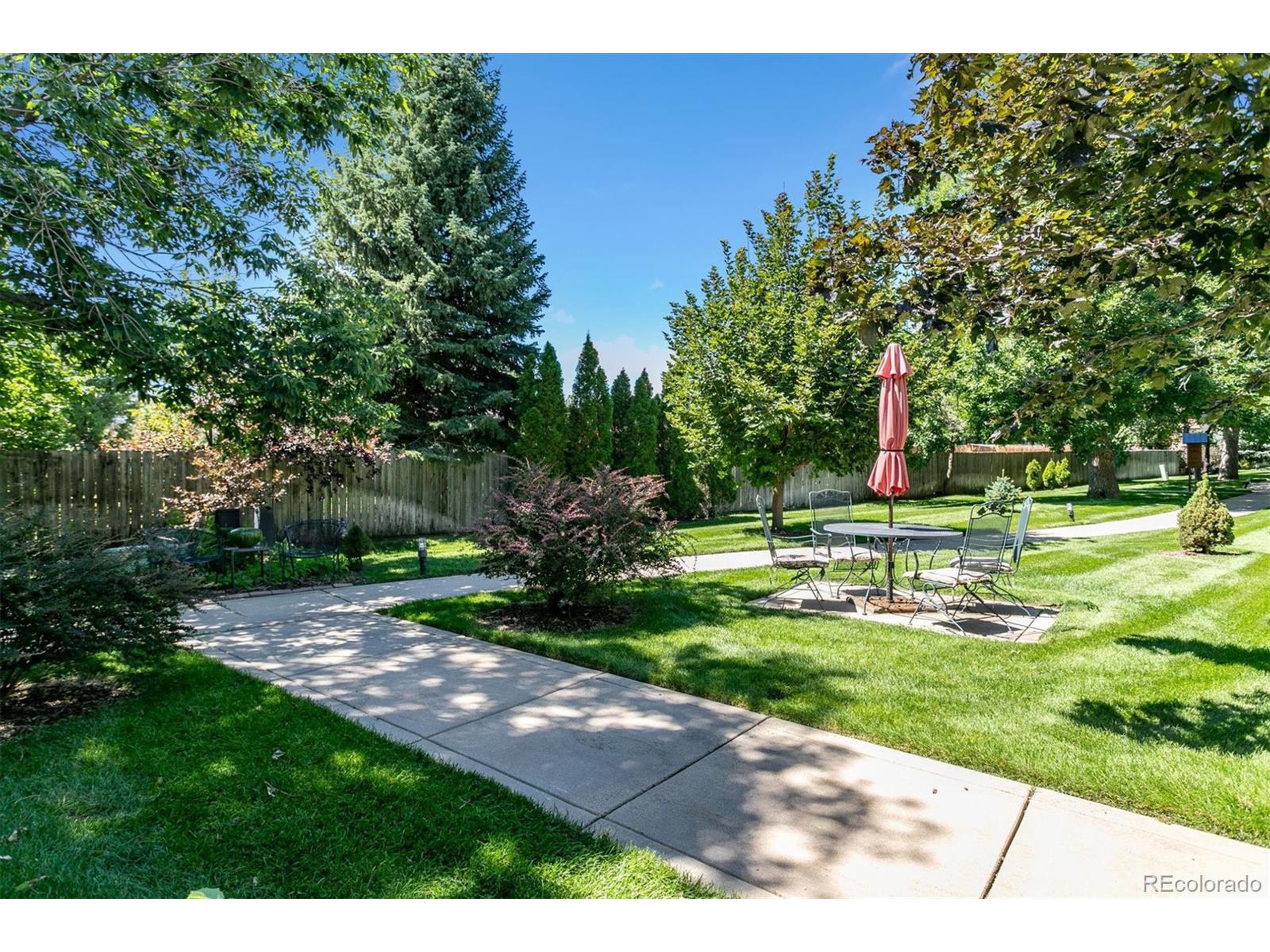 1333 Charles Dr 10